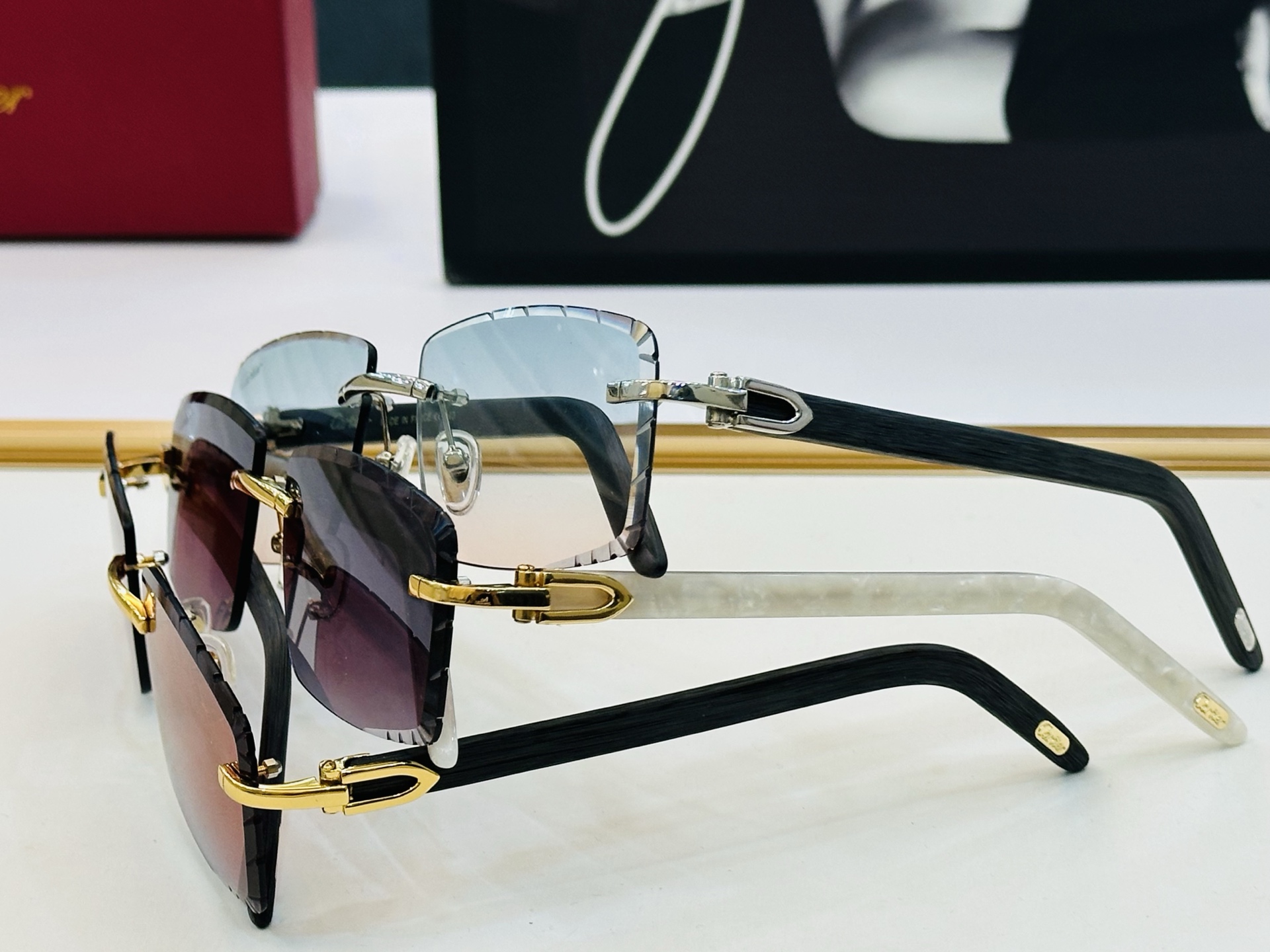 Cartie* 卡家 CT0243S 太阳镜 Size：59口16-140 工艺精湛气质十足！S男女同款