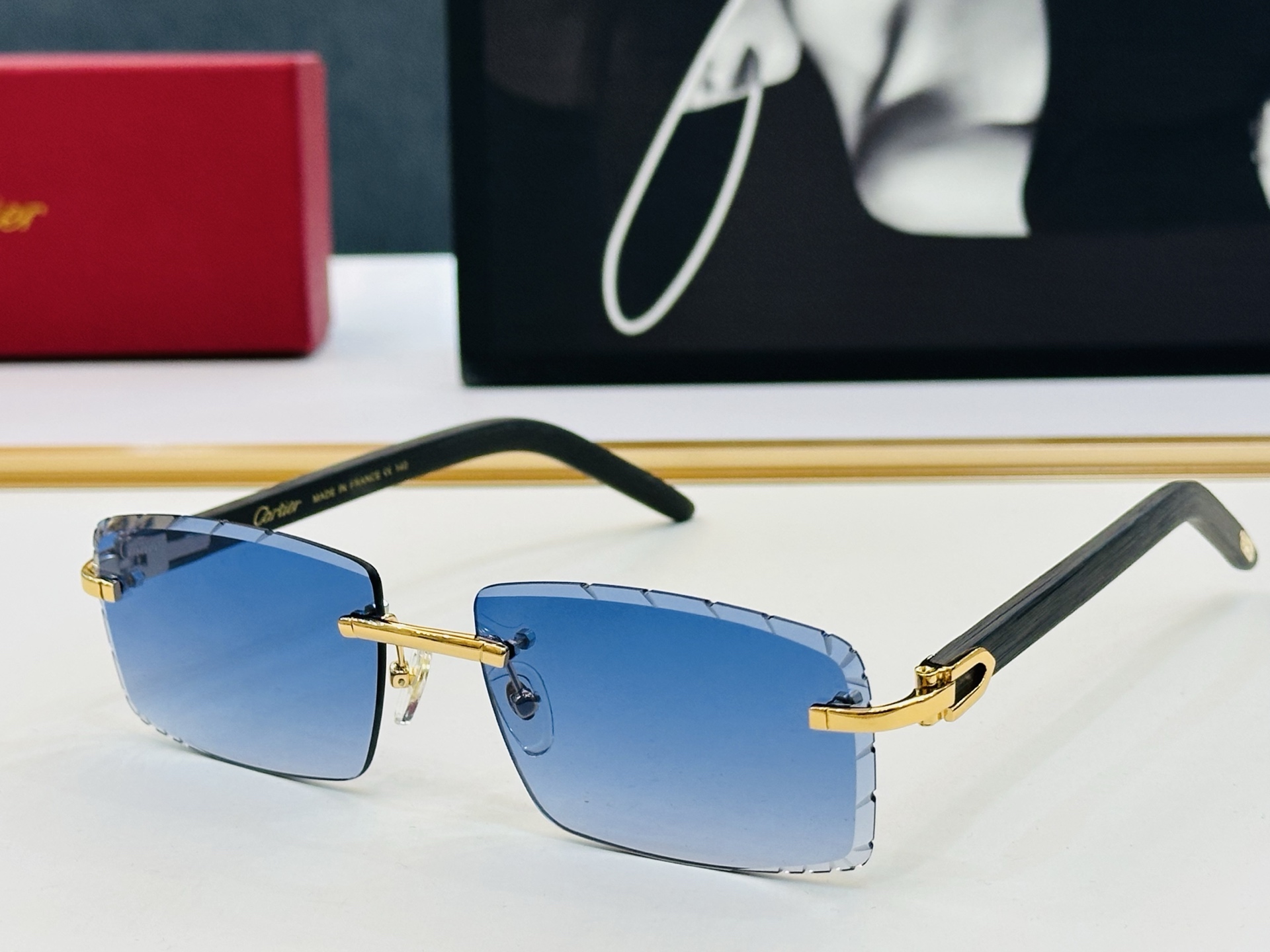 Cartie* 卡家 CT0243S 太阳镜 Size：59口16-140 工艺精湛气质十足！S男女同款