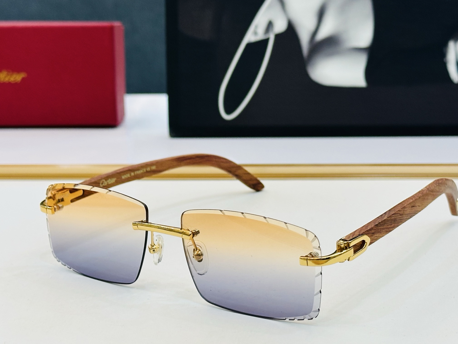 Cartie* 卡家 CT0243S 太阳镜 Size：59口16-140 工艺精湛气质十足！S男女同款