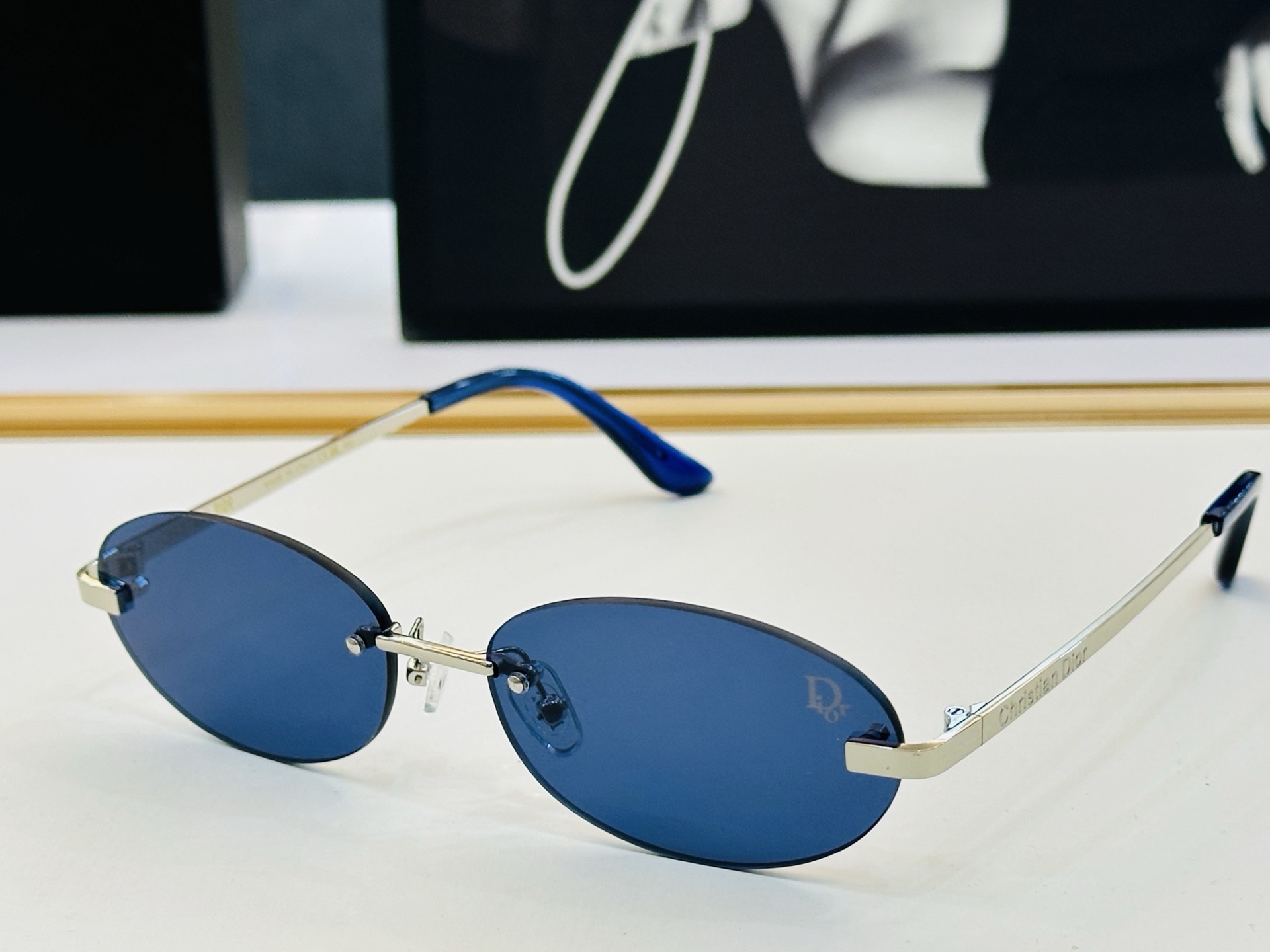 🔻🔻🔻DIO* 迪家 CAT29GMN Size：58口17-143 春夏款墨镜 😎🔆 K搭配镜腿精致 