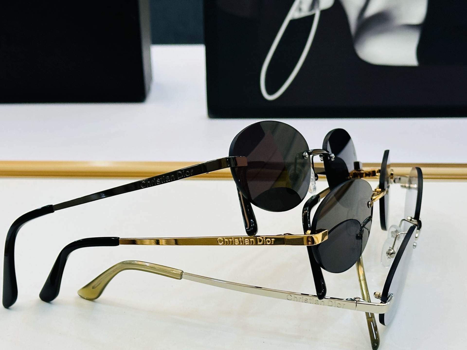 🔻🔻🔻DIO* 迪家 CAT29GMN Size：58口17-143 春夏款墨镜 😎🔆 K搭配镜腿精致 