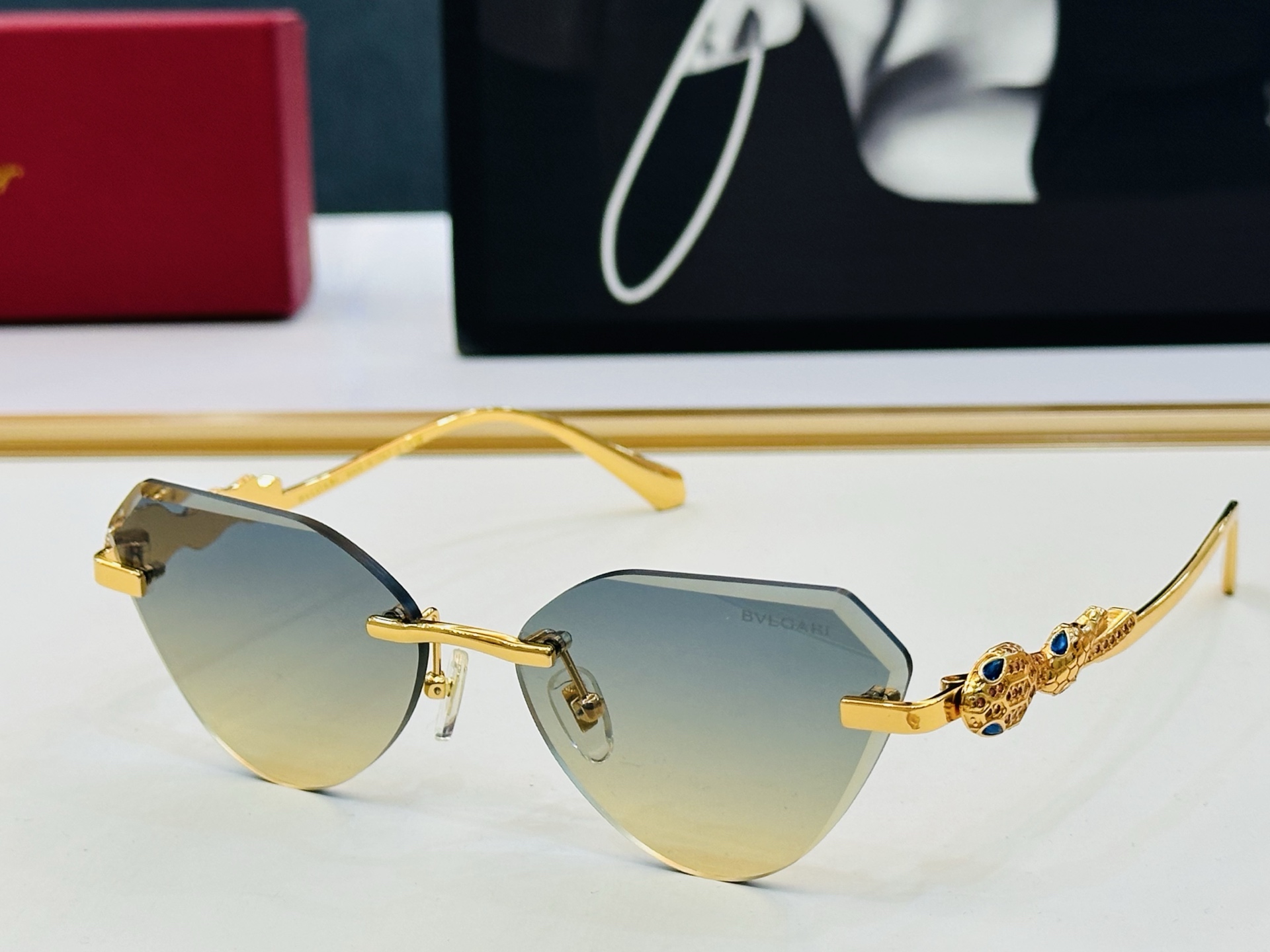 🆕款 官网同售 宝格家 BV1811LU 👍 Size ：57口16-145 绝对要买😎品质非常完美 K