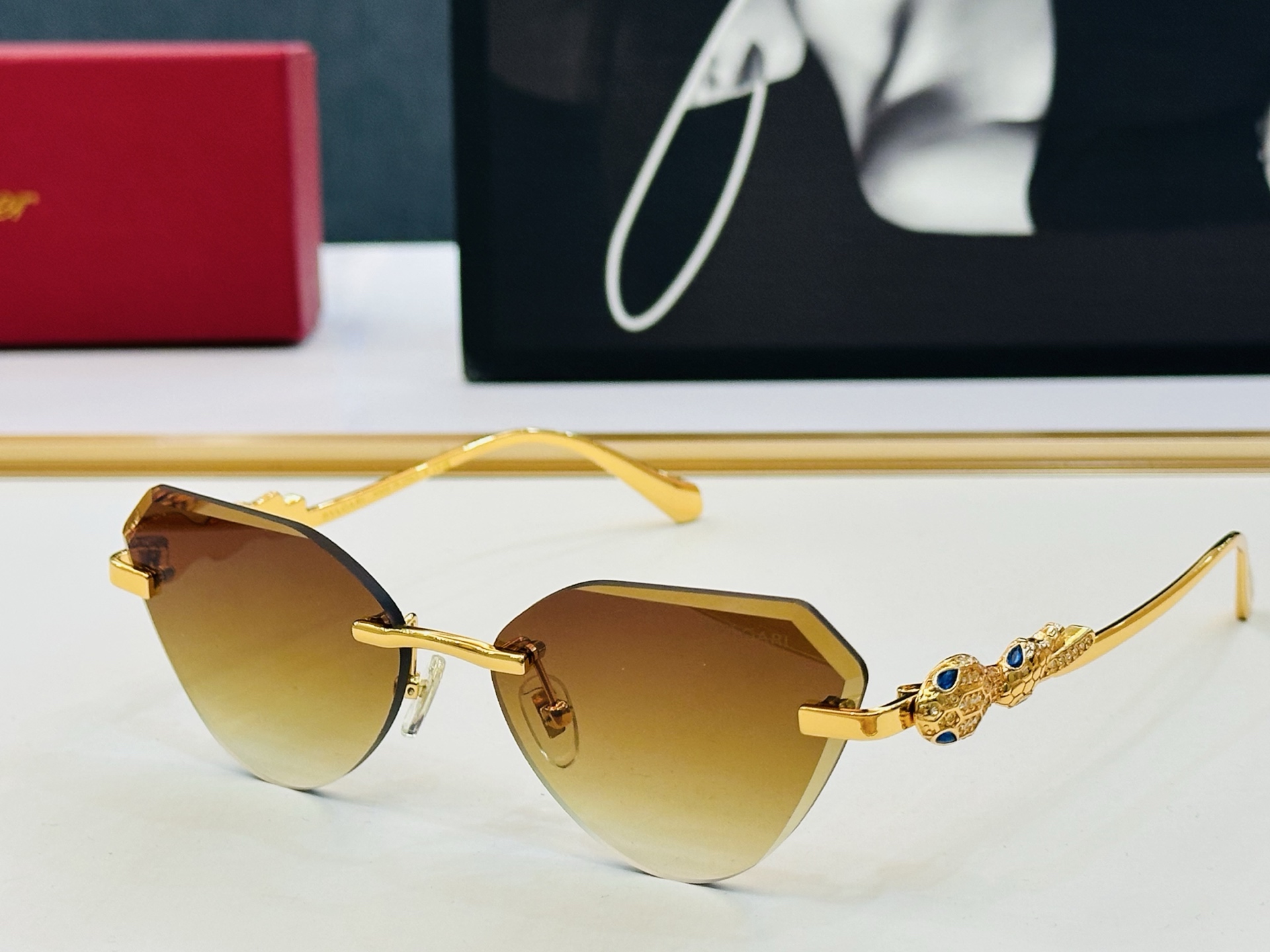 🆕款 官网同售 宝格家 BV1811LU 👍 Size ：57口16-145 绝对要买😎品质非常完美 K