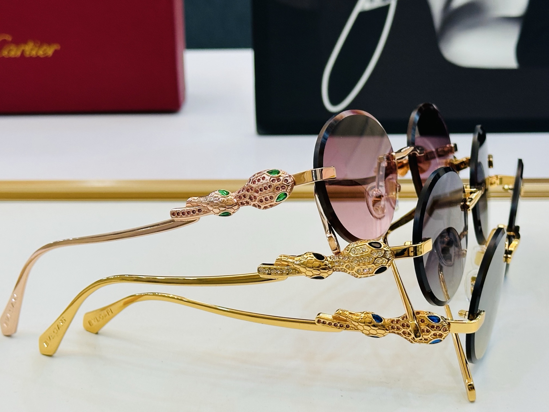 🆕款 官网同售 宝格家 BV1812LU 👍 Size ：56口17-145 绝对要买😎品质非常完美 K