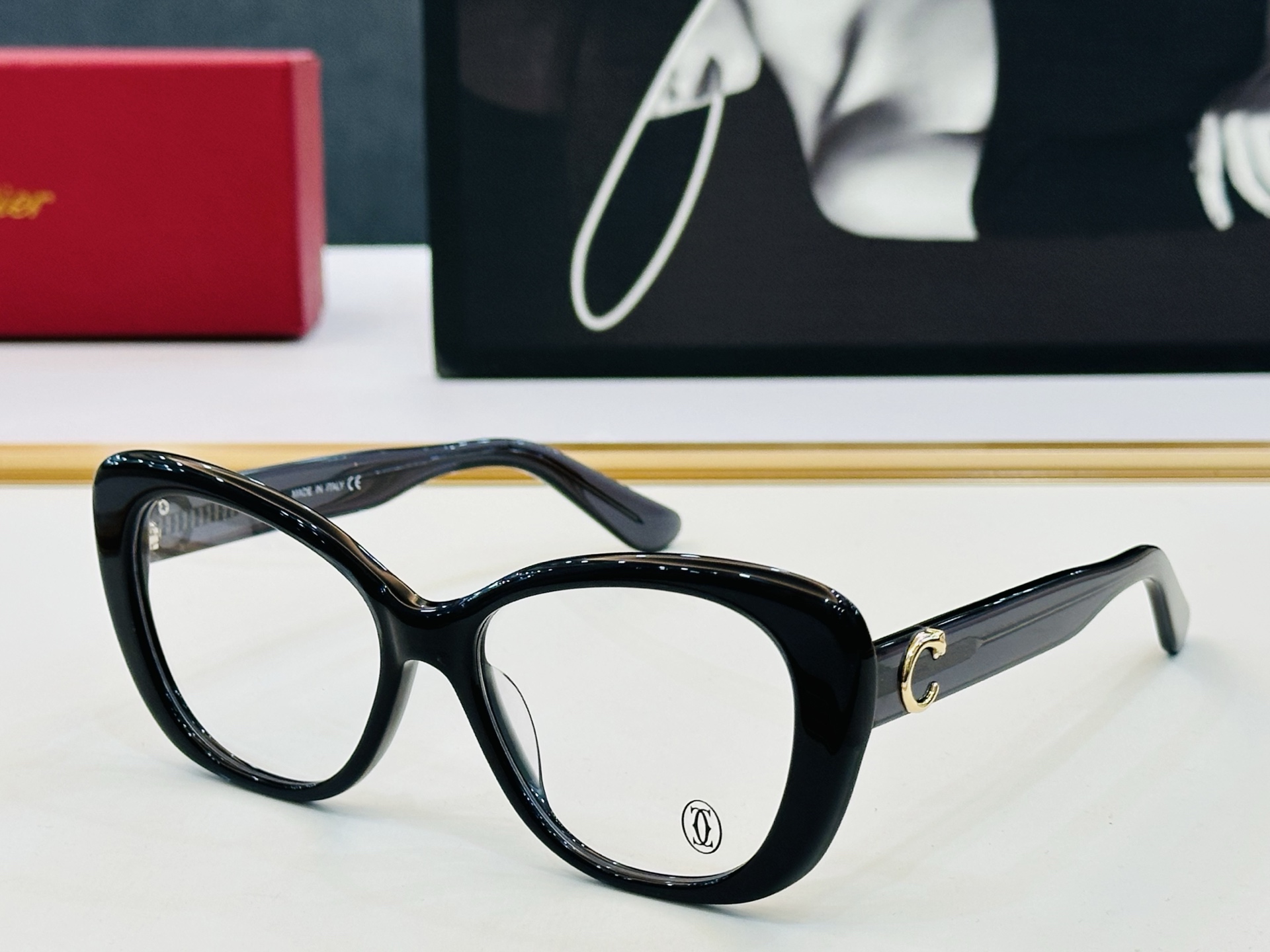 Cartie* 卡家 太阳镜 CT0495 Size：53口19-145 工艺精湛气质十足！Z男女同款 