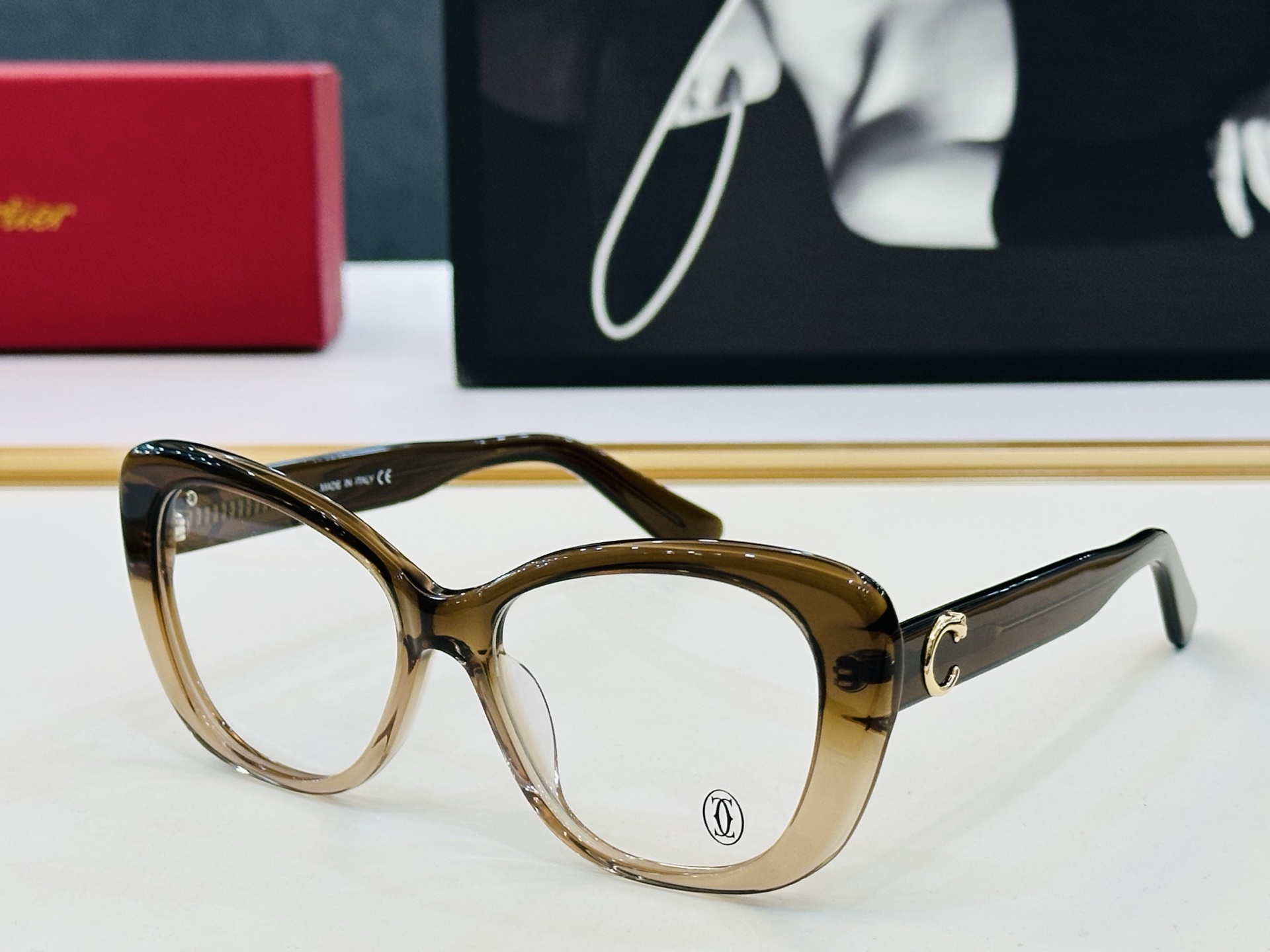 Cartie* 卡家 太阳镜 CT0495 Size：53口19-145 工艺精湛气质十足！Z男女同款 