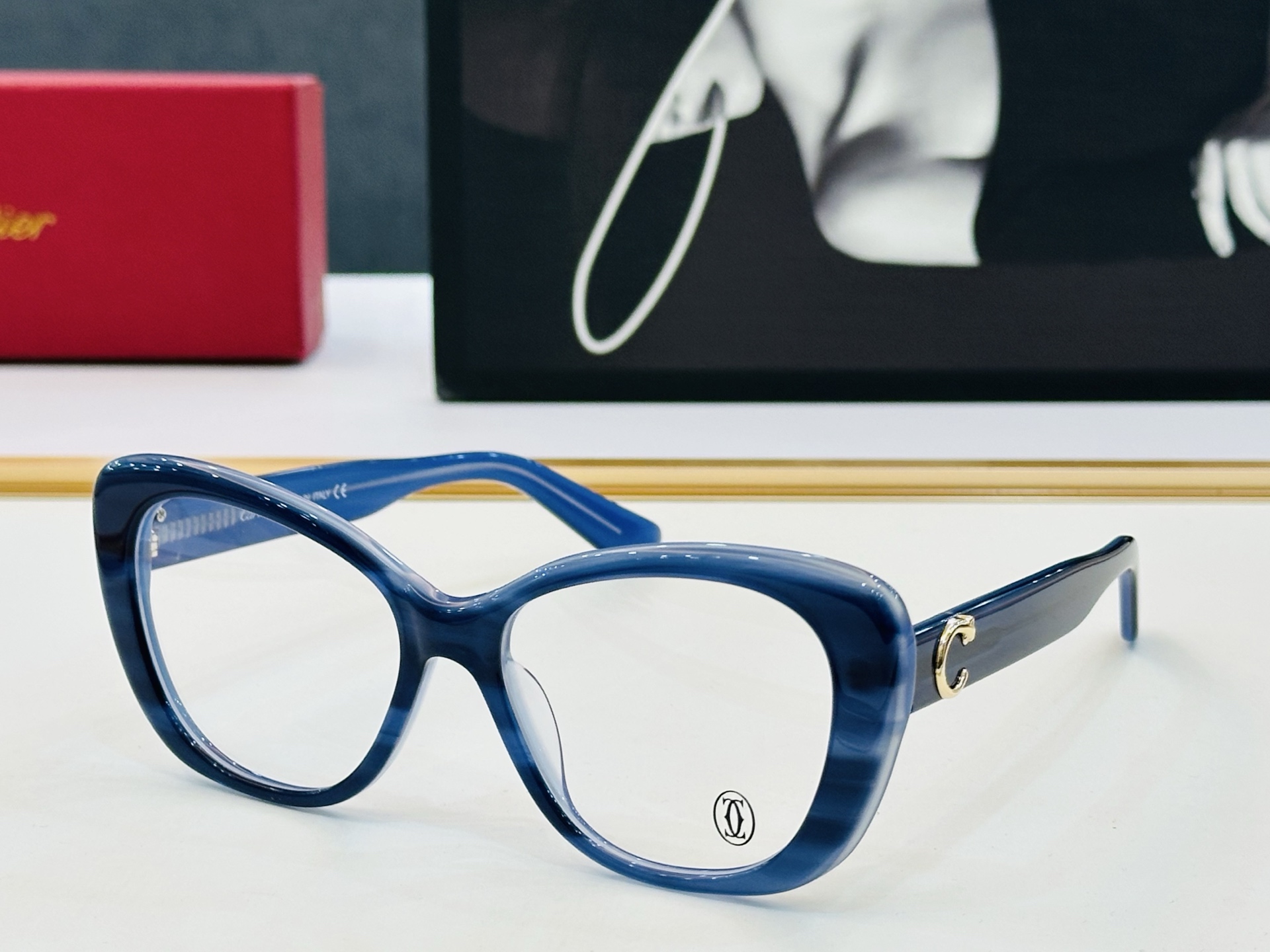 Cartie* 卡家 太阳镜 CT0495 Size：53口19-145 工艺精湛气质十足！Z男女同款 