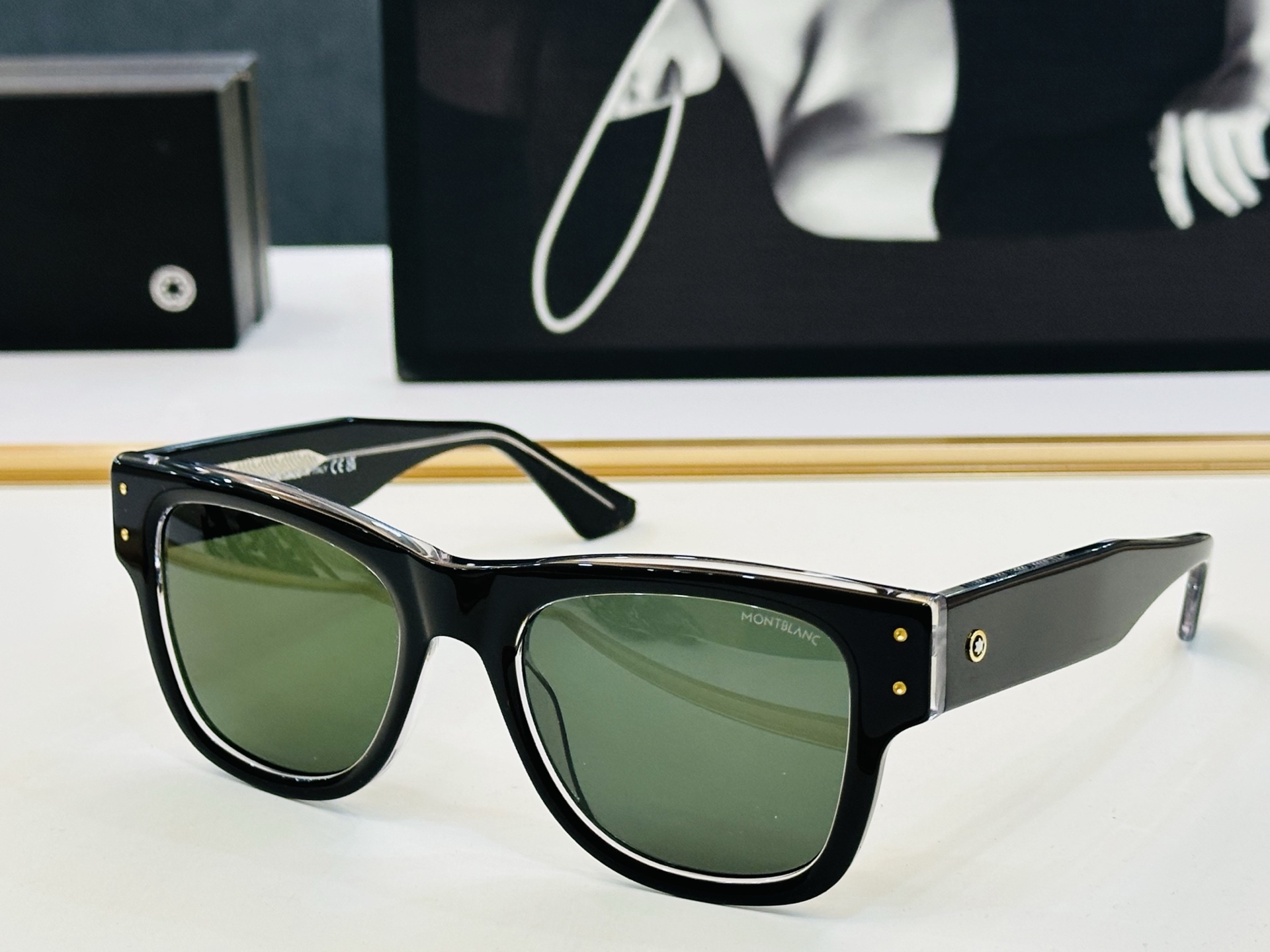 MB0381S Size：54口21-145 🌤万宝龙 非常能彰显一个人的品味品质做工稳实 L 太阳镜