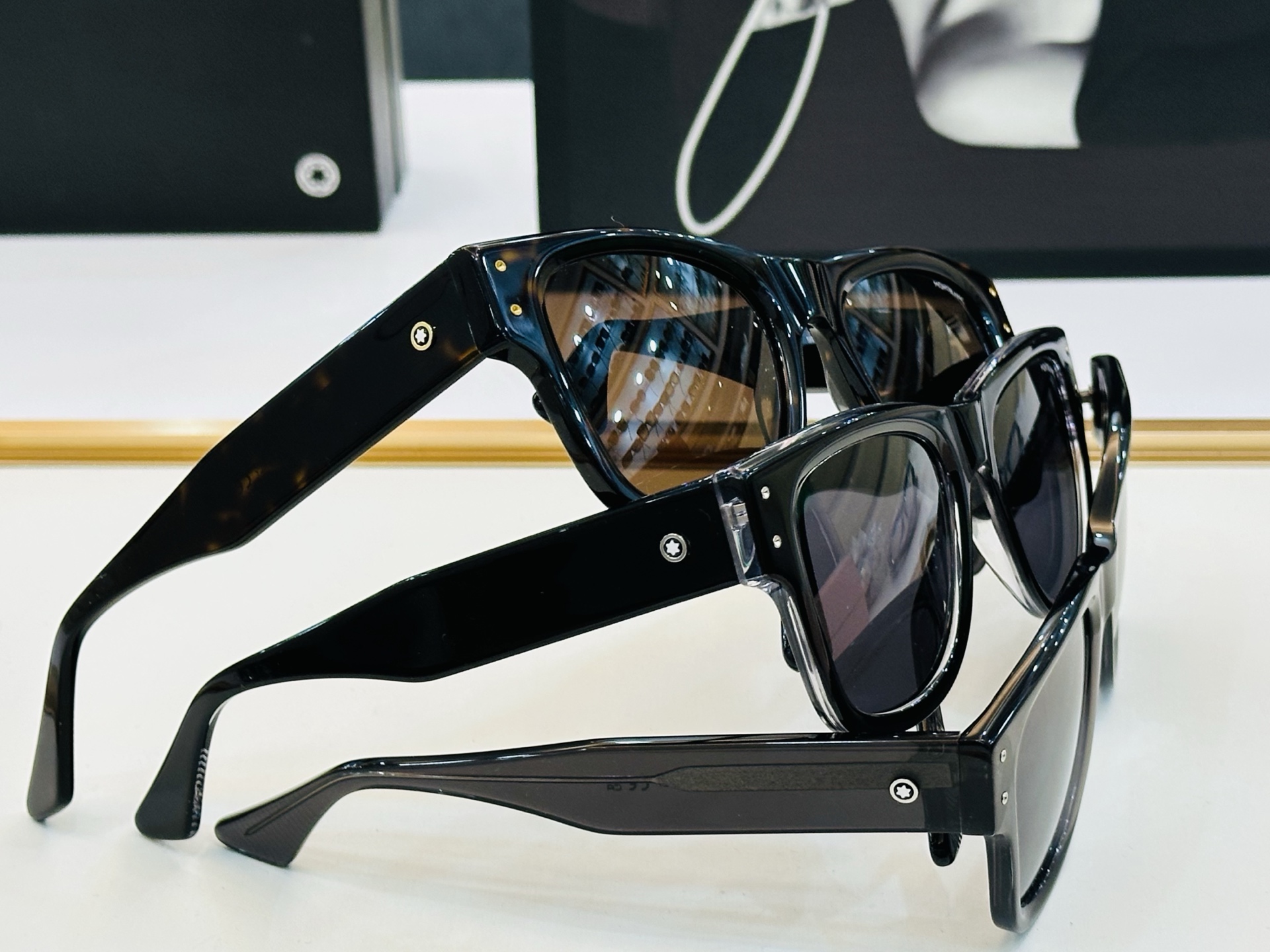 MB0381S Size：54口21-145 🌤万宝龙 非常能彰显一个人的品味品质做工稳实 L 太阳镜