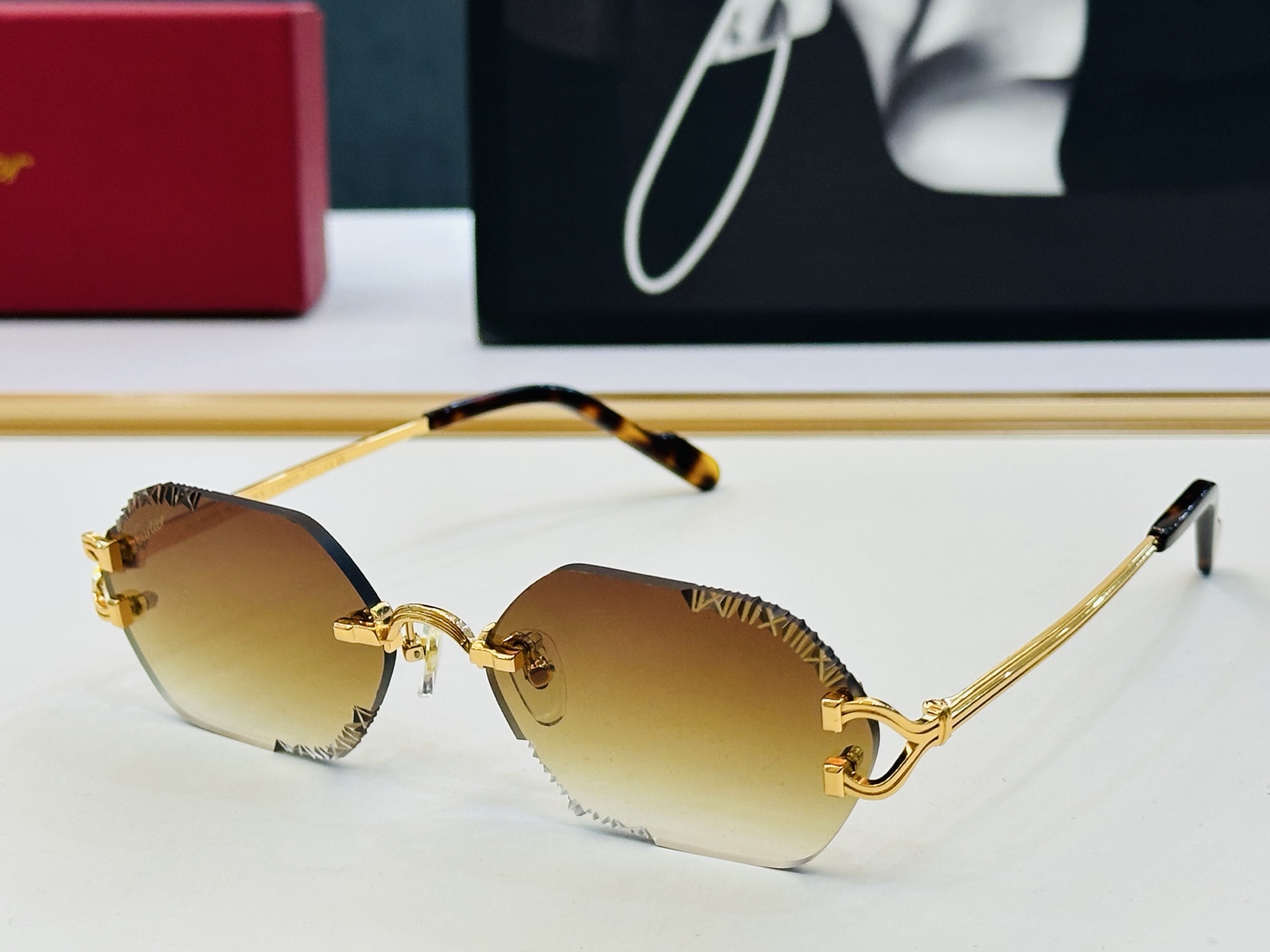 🆕 原版Cartie* 卡家 太阳镜 CT0767S Size：57口17-142 电镀工艺精湛大牌品 