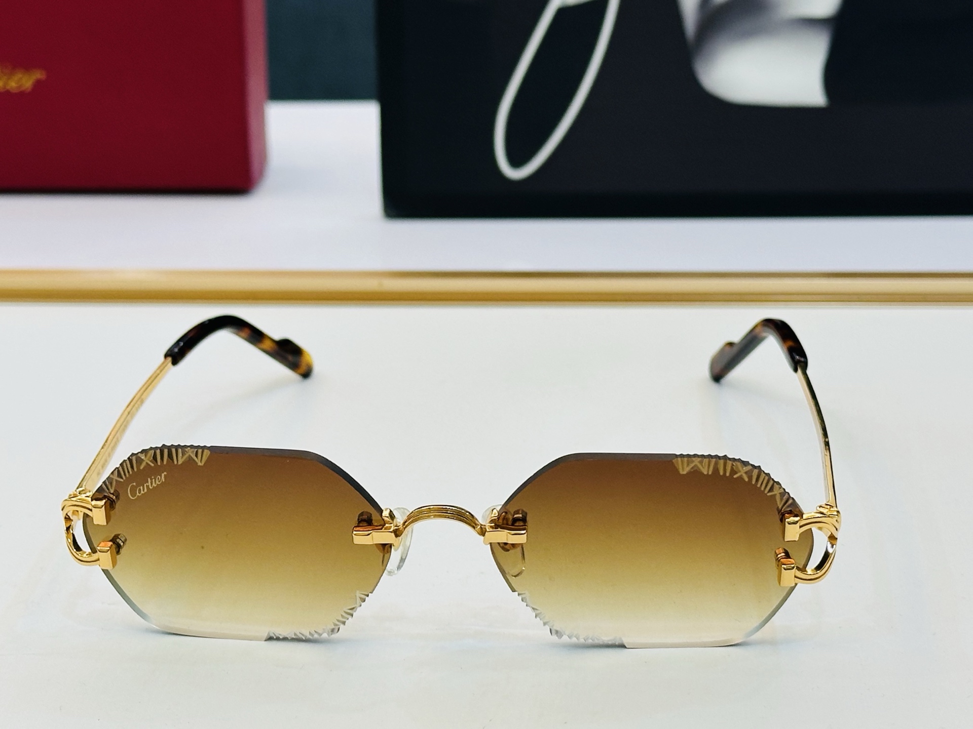 🆕 原版Cartie* 卡家 太阳镜 CT0767S Size：57口17-142 电镀工艺精湛大牌品 