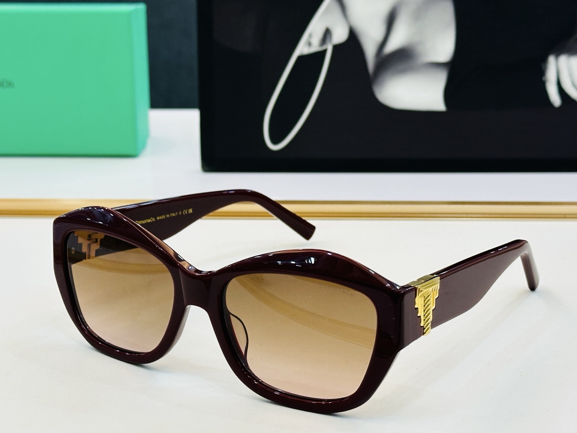 蒂芙家 Tiffany & CO. TF4233U Size：58口19-135 时尚太阳镜架 👍b多色