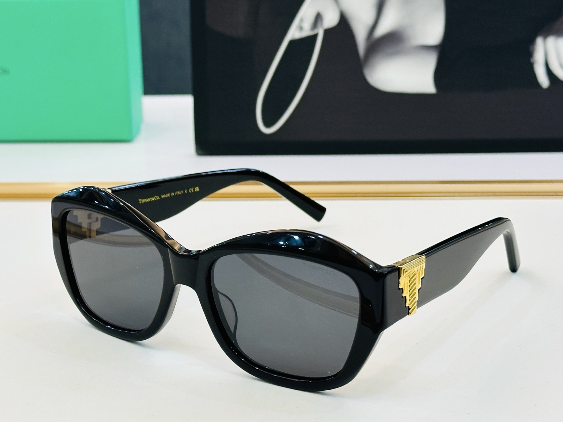 蒂芙家 Tiffany & CO. TF4233U Size：58口19-135 时尚太阳镜架 👍b多色