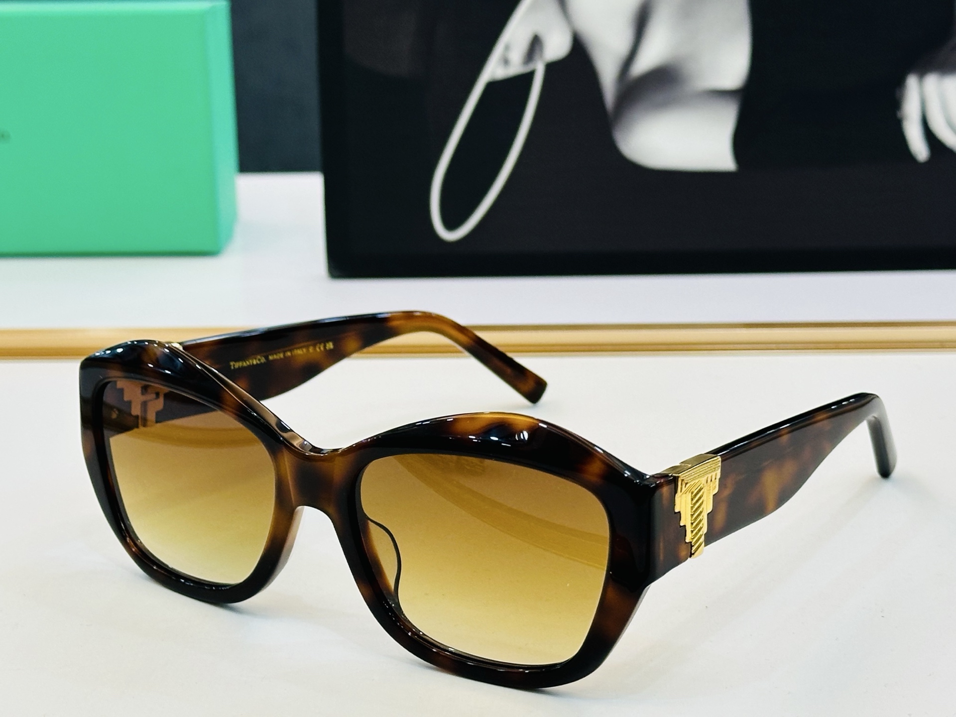 蒂芙家 Tiffany & CO. TF4233U Size：58口19-135 时尚太阳镜架 👍b多色