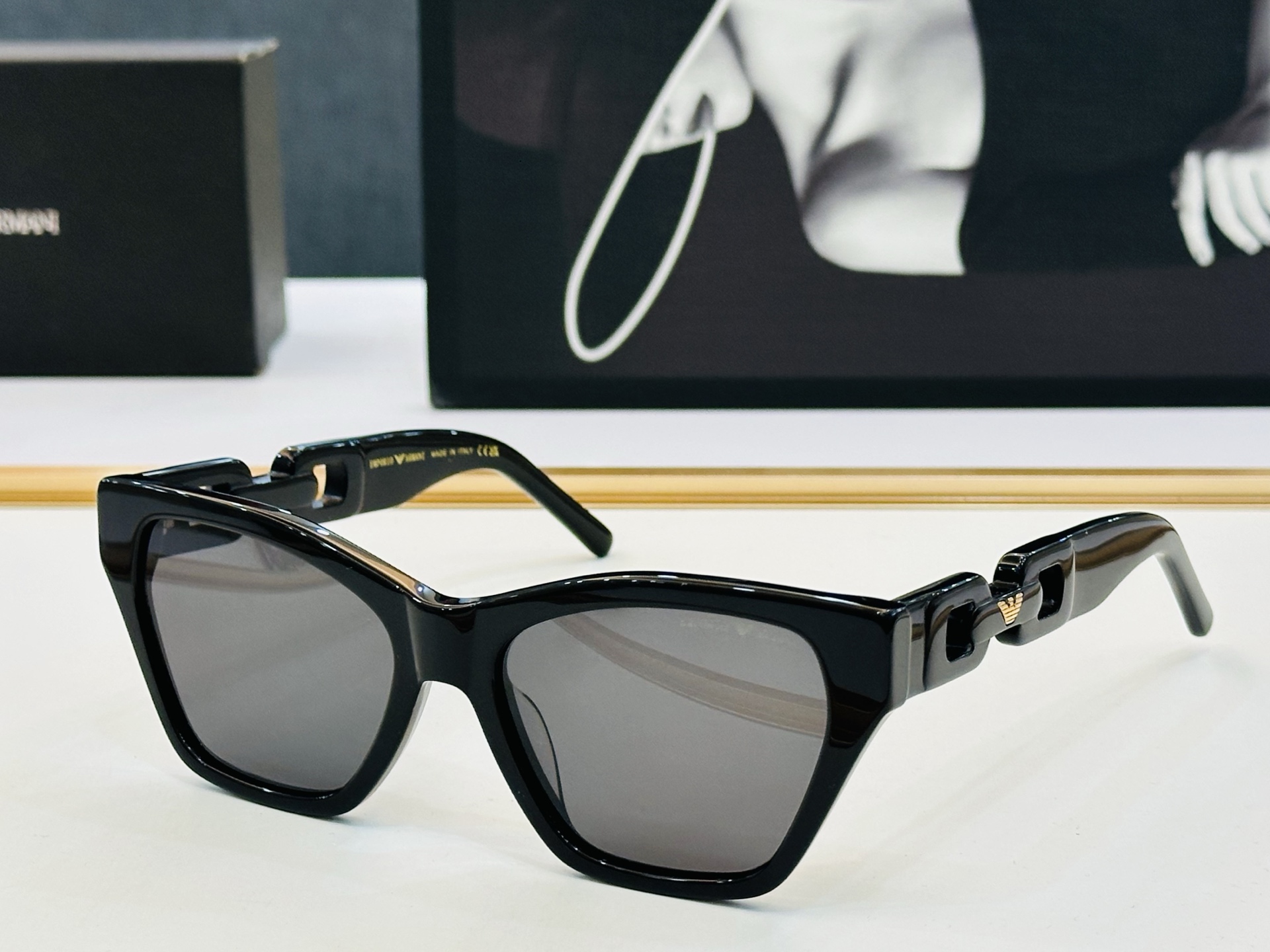 新款 阿马尼 EA4203U Size：56口18-147 📢📢👏高品质 bm太阳镜