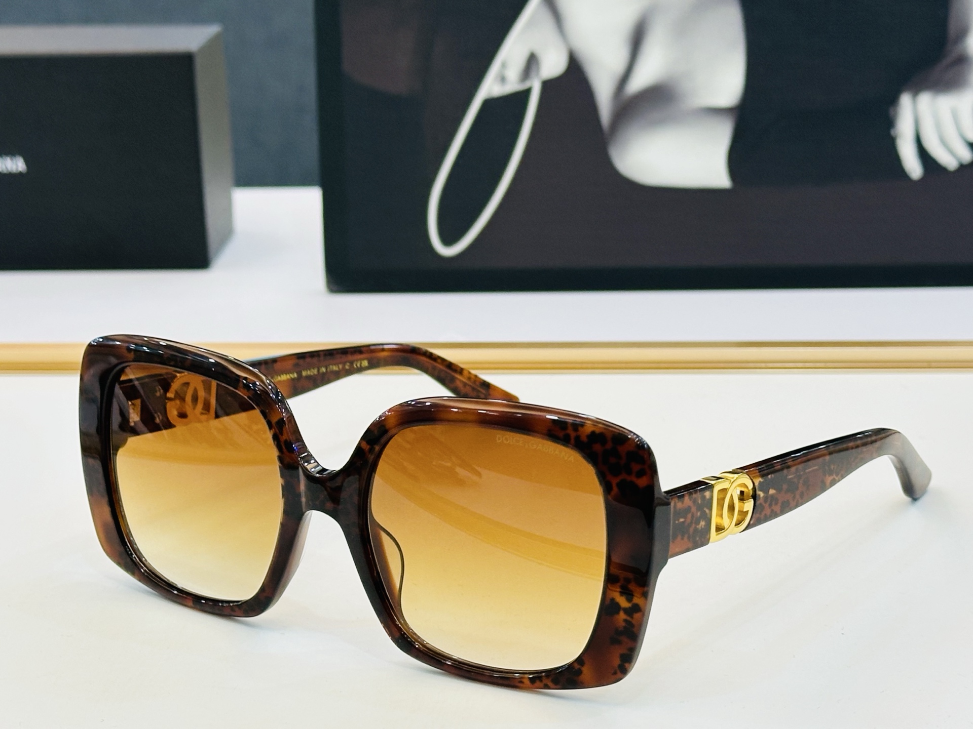 🆕 🔺DOLCE&GABBAN*🔻DG4475 Size：55口20-143 新颖独特🔝🔝b美艳绝伦