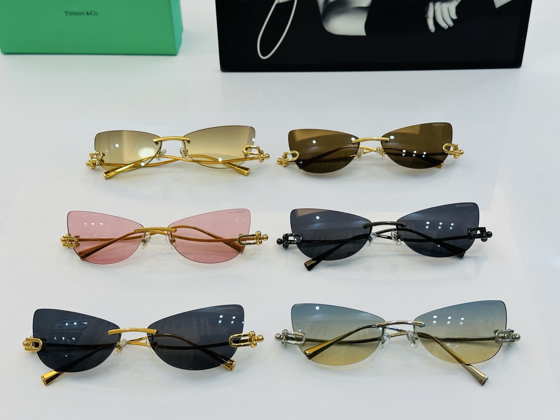 蒂芙家 Tiffany & CO. TF3112K Size：61口16-135 时尚太阳镜架 👍b多色