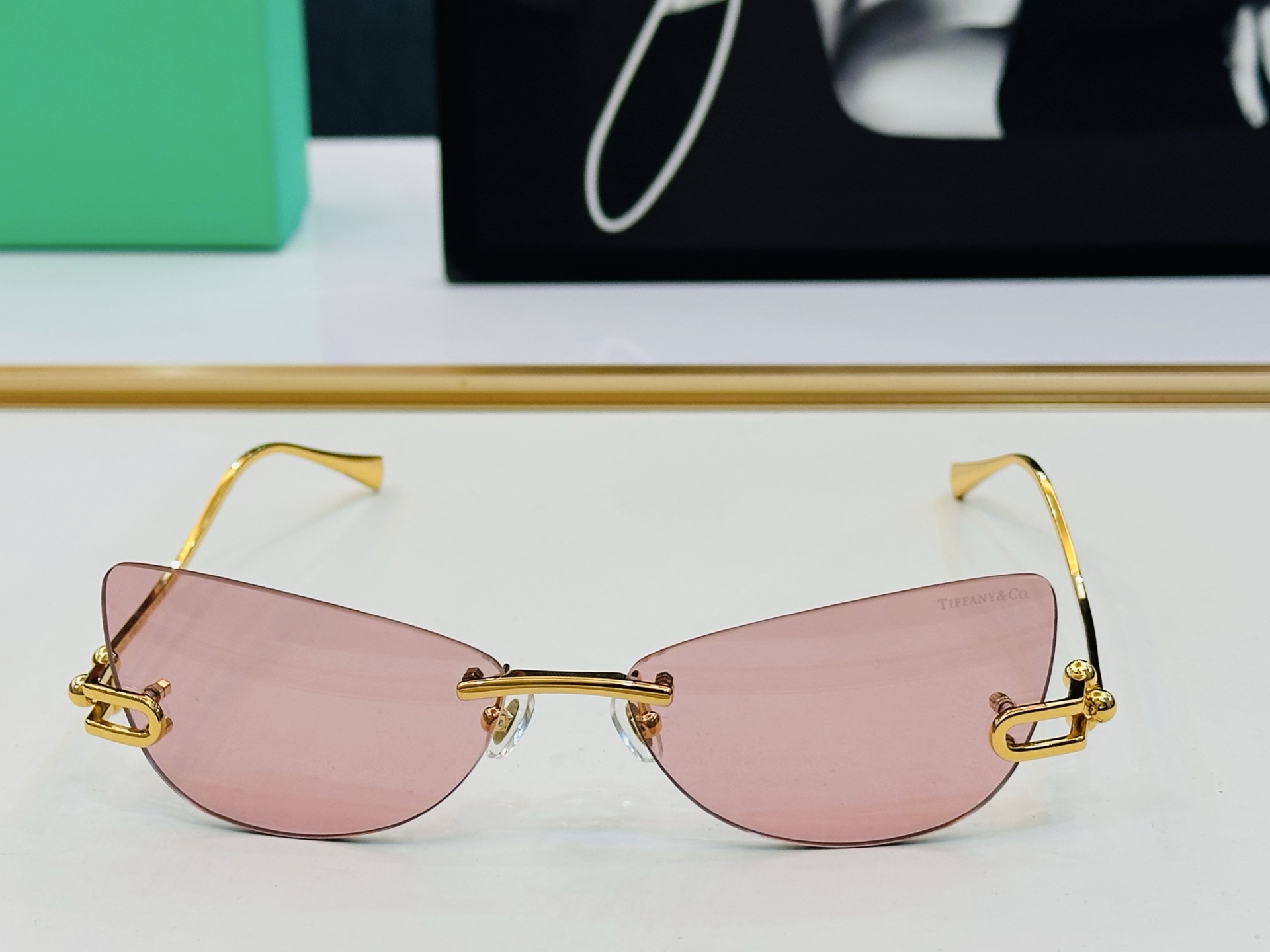 蒂芙家 Tiffany & CO. TF3112K Size：61口16-135 时尚太阳镜架 👍b多色