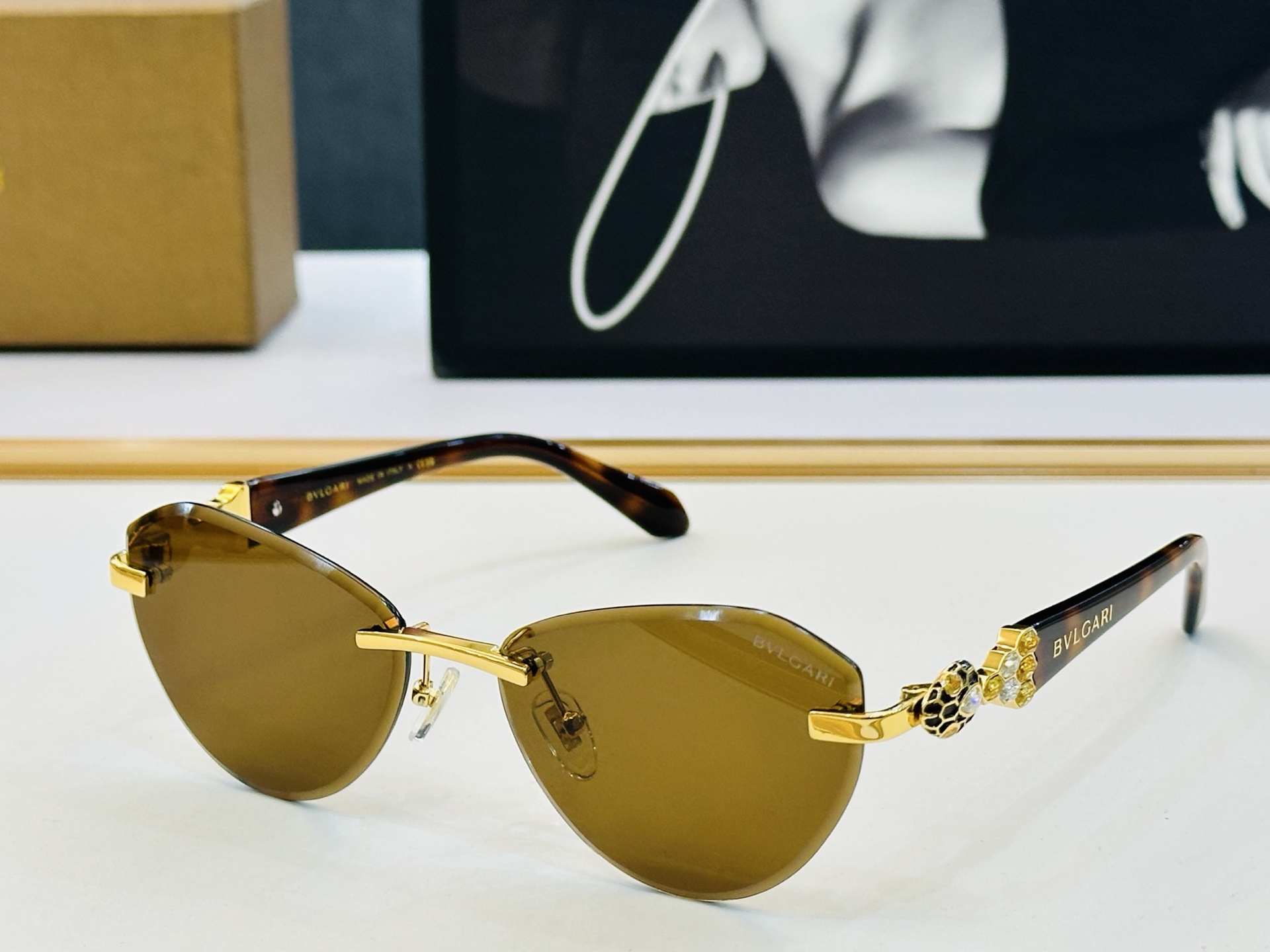 🆕款 官网同售 宝格家 BV1808 👍 Size ：57口16-145 绝对要买😎品质非常完美 b出街