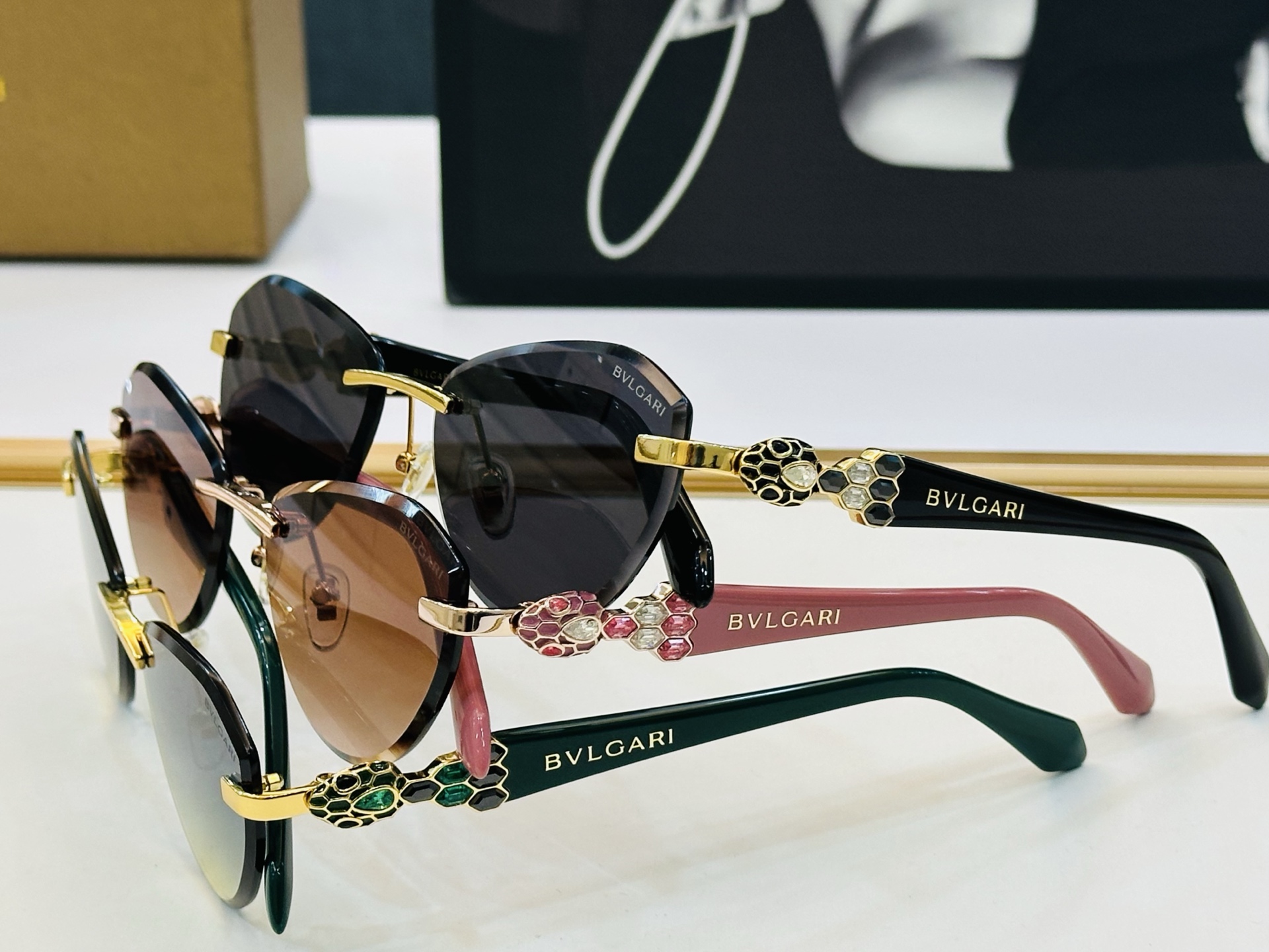 🆕款 官网同售 宝格家 BV1808 👍 Size ：57口16-145 绝对要买😎品质非常完美 b出街