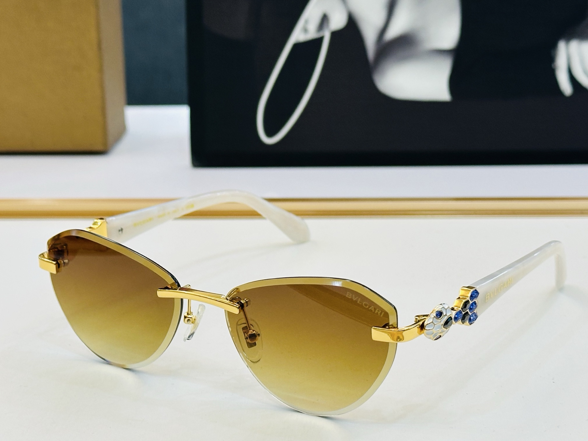 🆕款 官网同售 宝格家 BV1808 👍 Size ：57口16-145 绝对要买😎品质非常完美 b出街