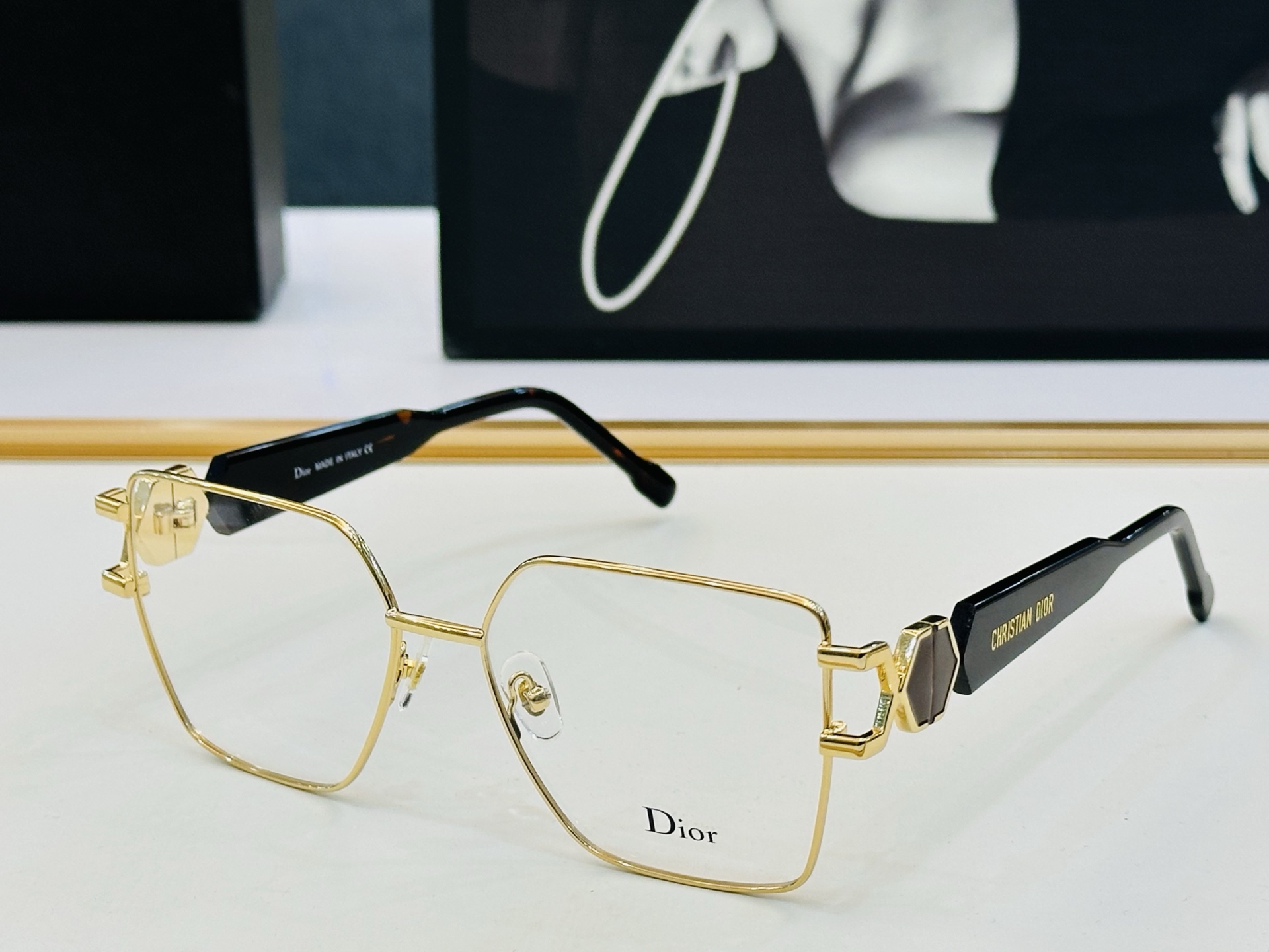 推荐 Dio* 迪家 VPS Size：55口16-140 时尚达人超爱💞 L时尚百搭 配光架