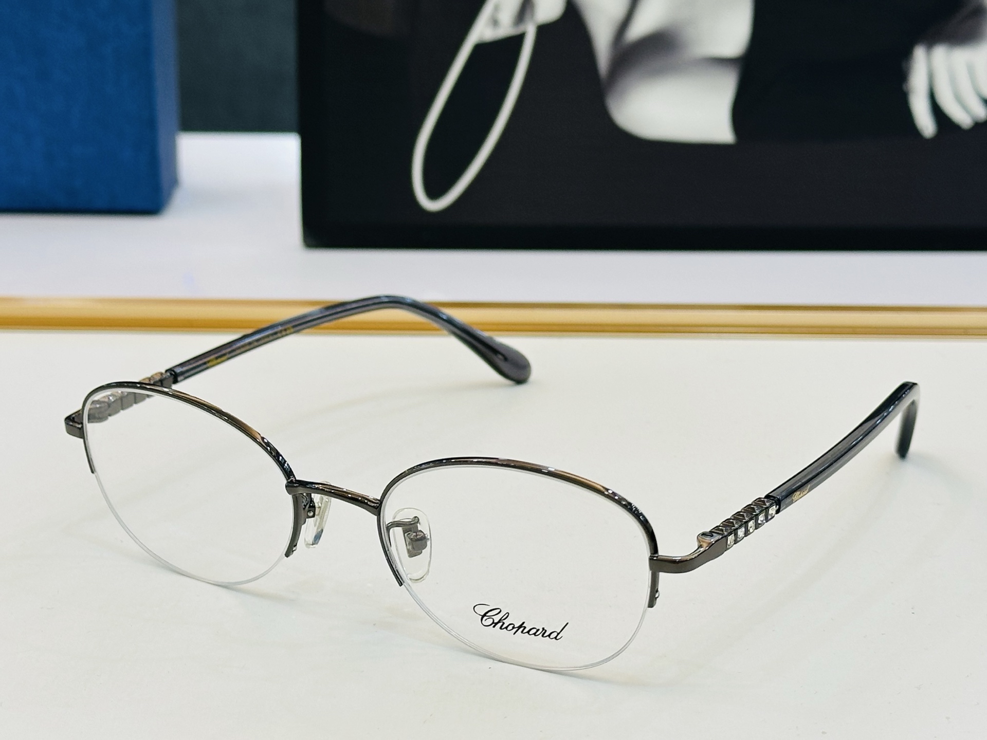 原版 ChoPard肖邦 MODEL: SCHG976 Size：54口20-145 以现代时尚的设计风