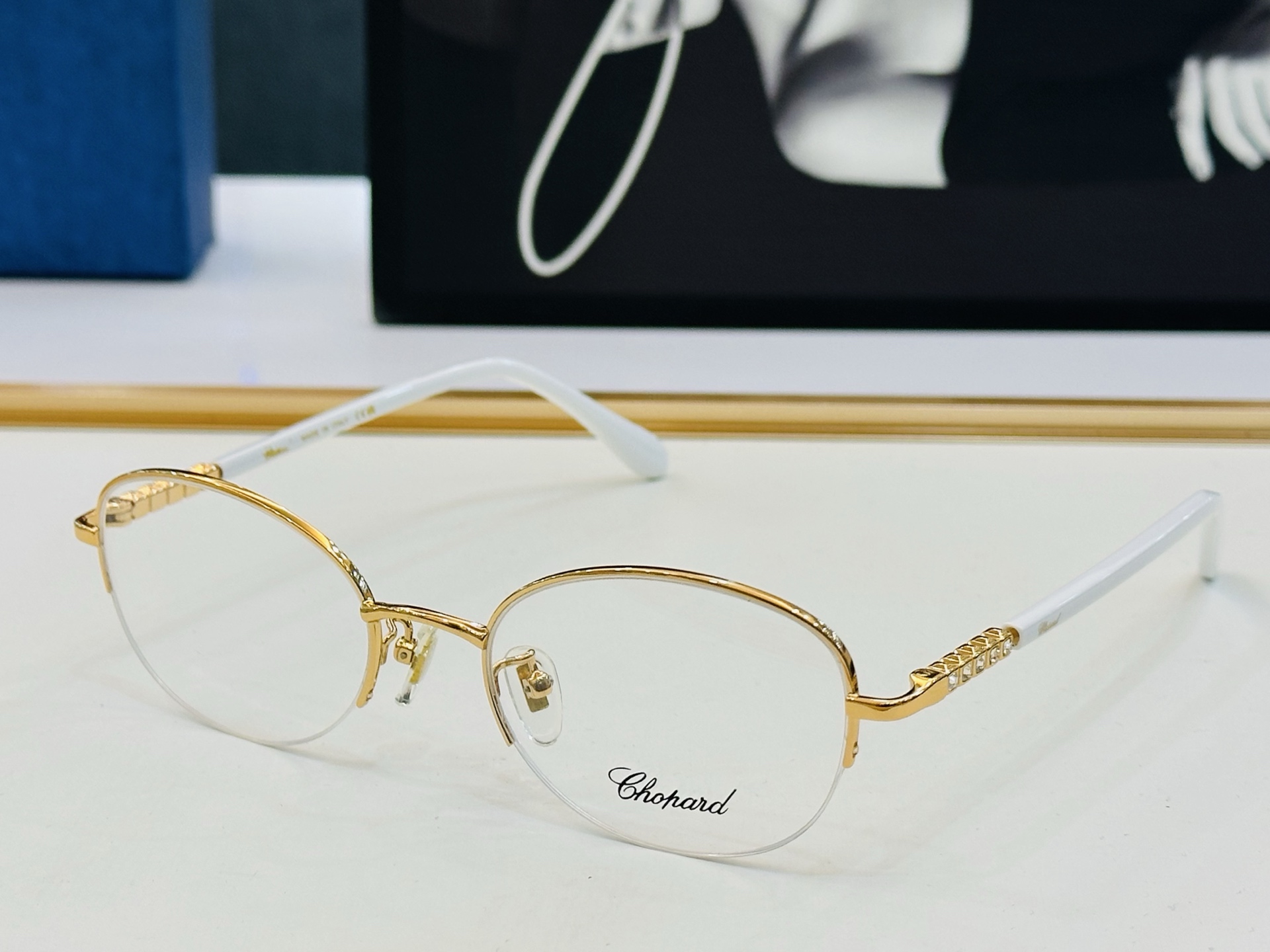 原版 ChoPard肖邦 MODEL: SCHG976 Size：54口20-145 以现代时尚的设计风