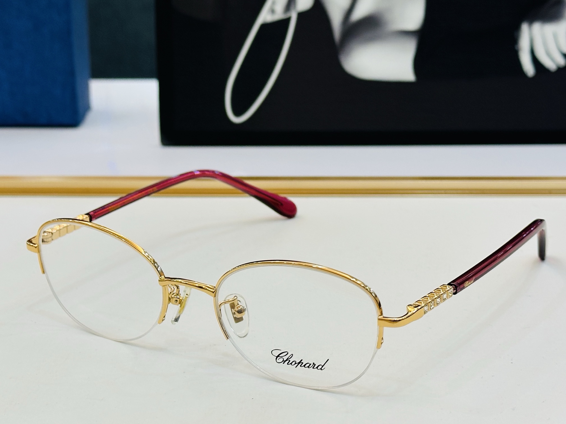 原版 ChoPard肖邦 MODEL: SCHG976 Size：54口20-145 以现代时尚的设计风