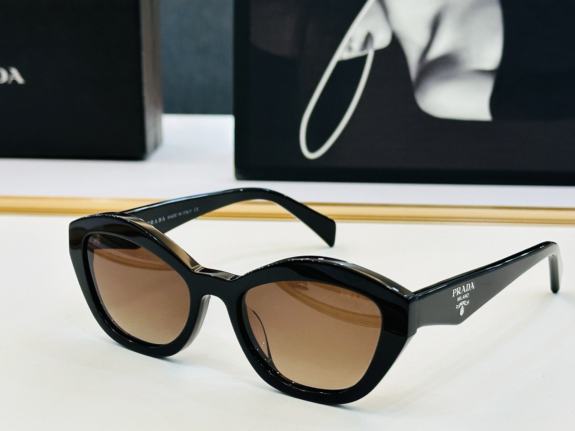 🔺PRAD*🔻普家 SPRA02 Size：52口19-145 眼镜系列堪称精湛制作 👍C太阳镜