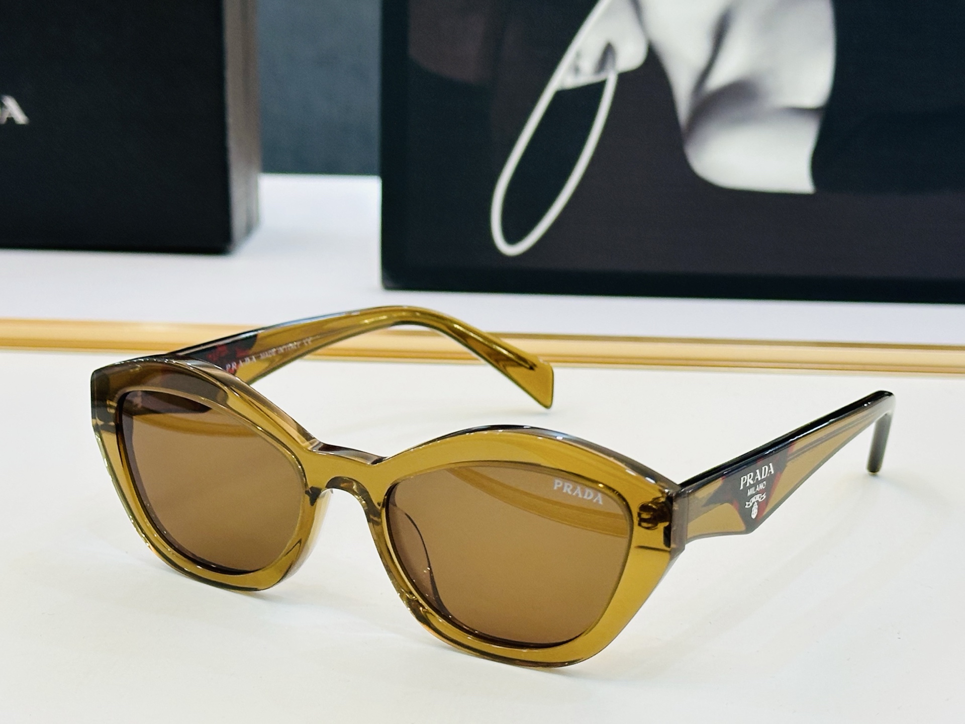 🔺PRAD*🔻普家 SPRA02 Size：52口19-145 眼镜系列堪称精湛制作 👍C太阳镜