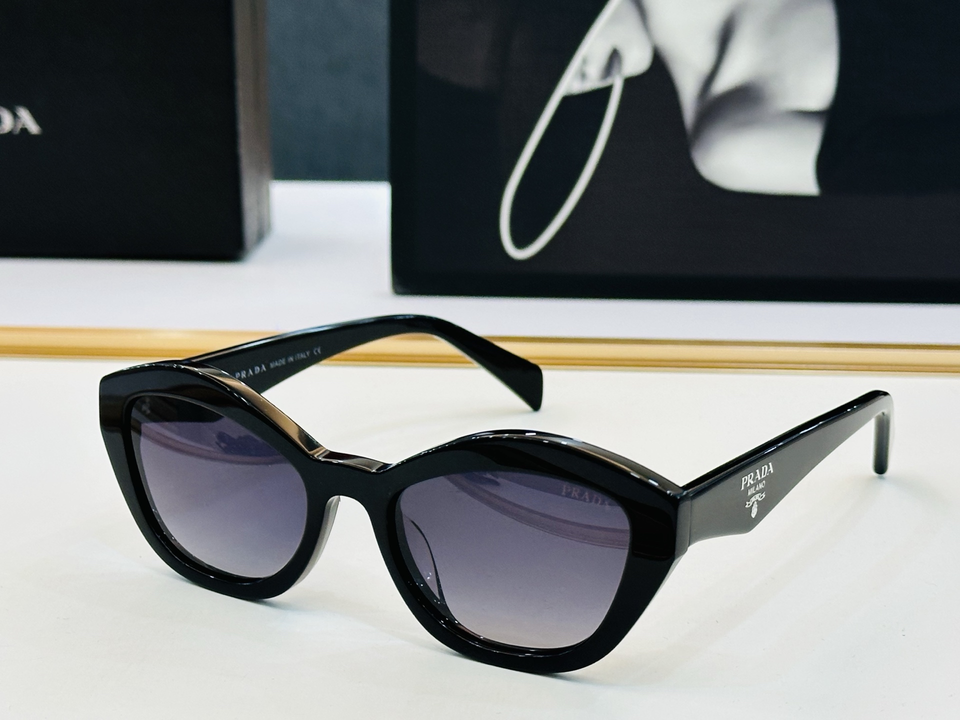 🔺PRAD*🔻普家 SPRA02 Size：52口19-145 眼镜系列堪称精湛制作 👍C太阳镜