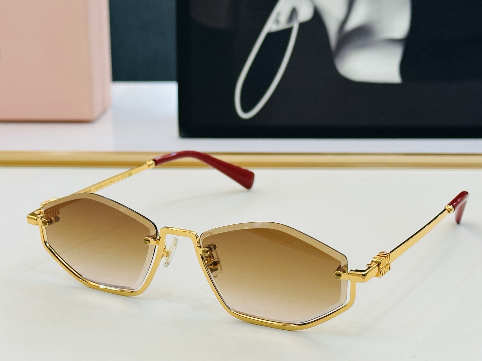 🆕 谬家 SMU 1746S Size：55口18-145 🌺🌺 [玫瑰][闪电] 时尚靓丽 得意][得