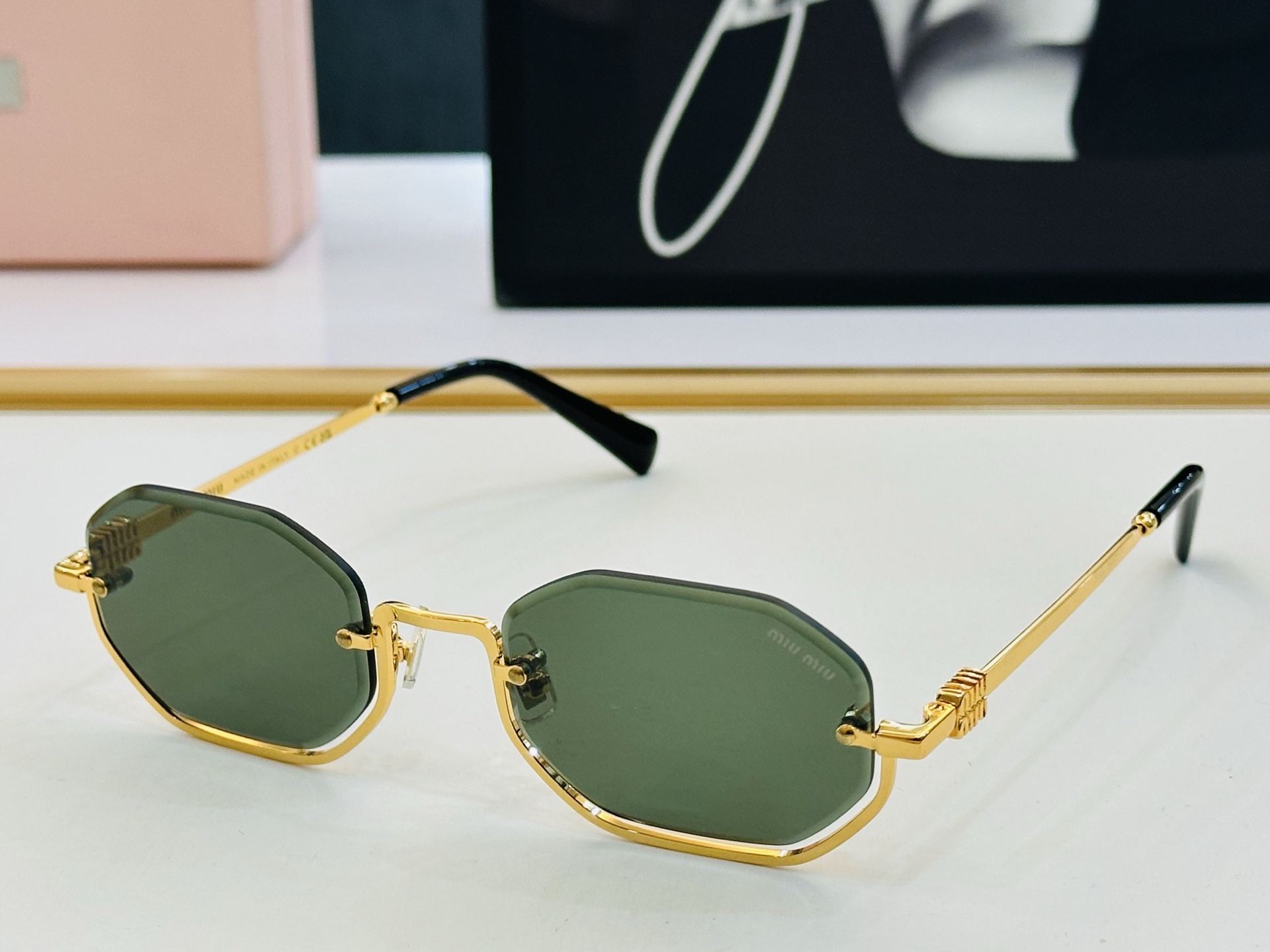 🆕 谬家 SMU 1747S Size：52口23-145 🌺🌺 [玫瑰][闪电] 时尚靓丽 得意][得