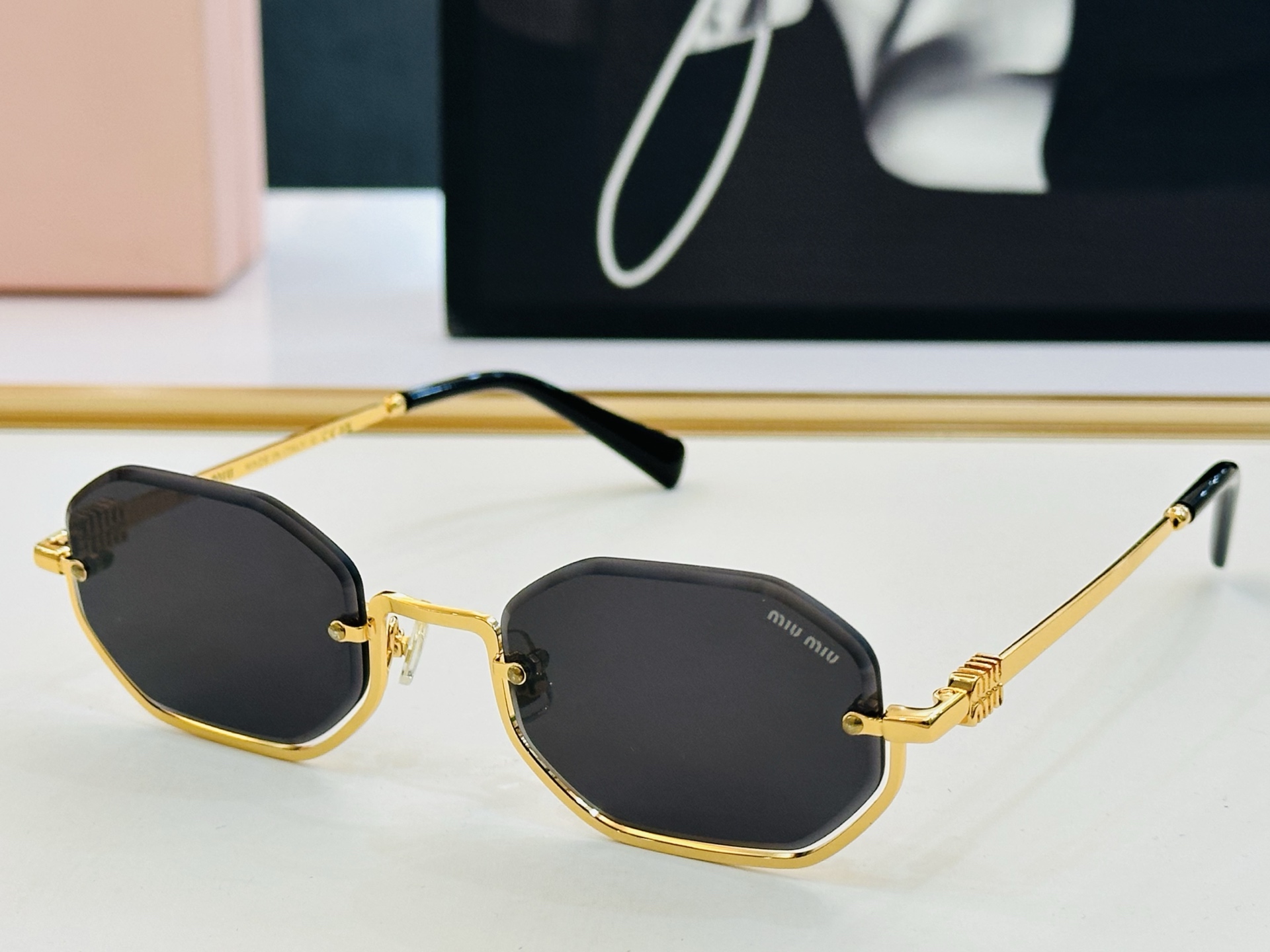 🆕 谬家 SMU 1747S Size：52口23-145 🌺🌺 [玫瑰][闪电] 时尚靓丽 得意][得