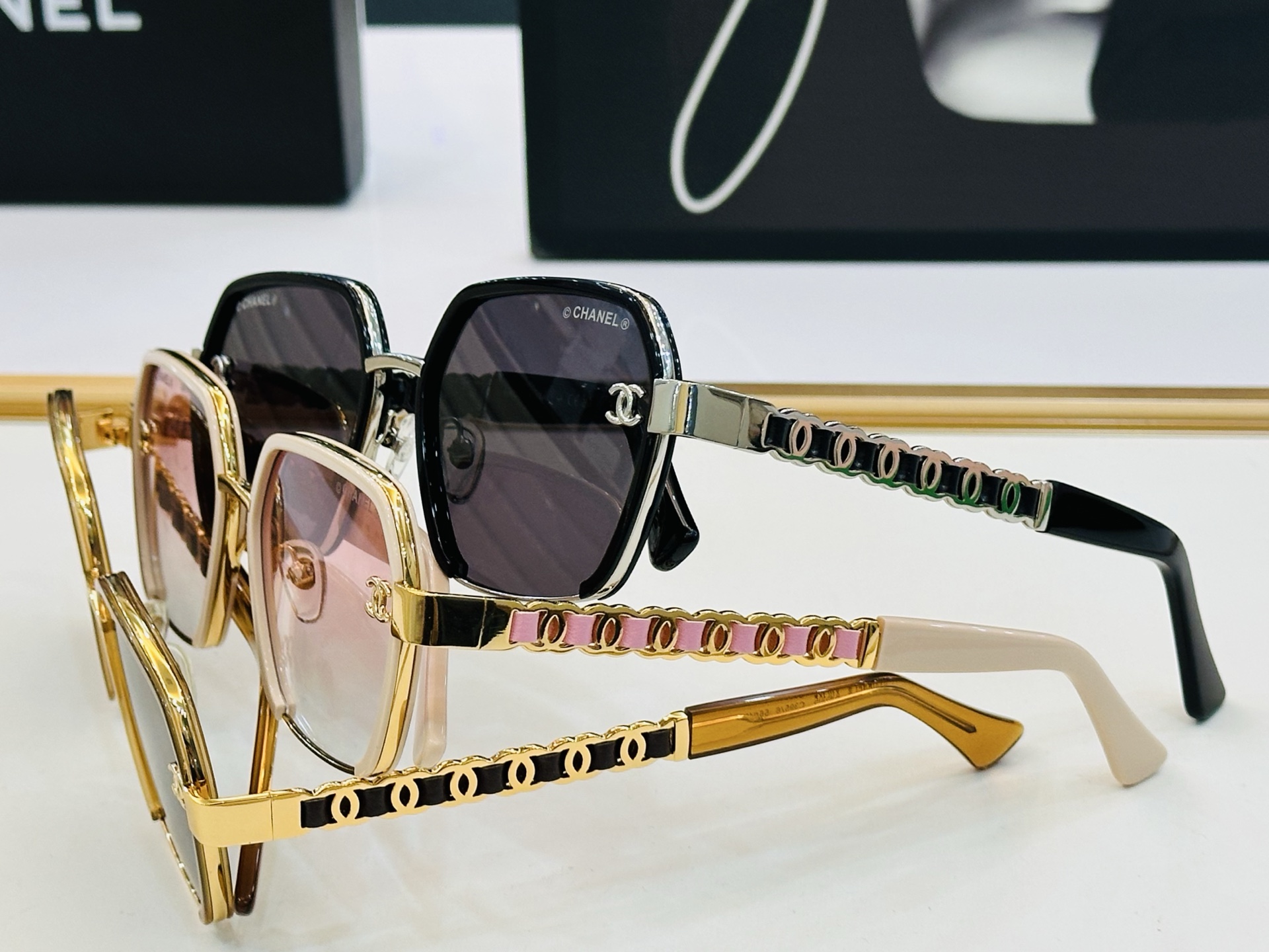 🆕 【CHANE*/香家】MODEL:95105 Size：56口18-143 💅🏻💓J太阳镜