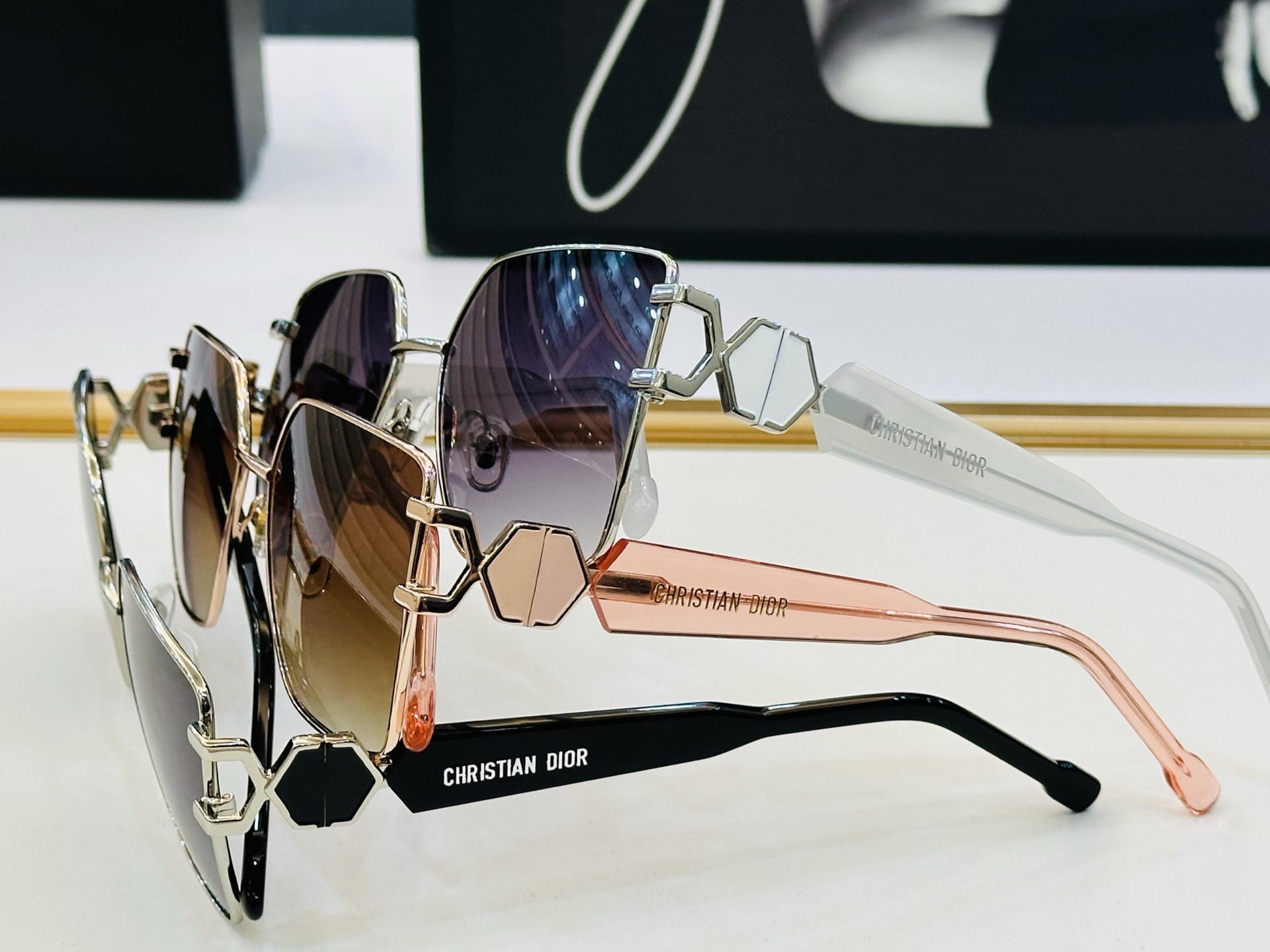 推荐 Dio* 迪家 VPS Size：55口16-140 时尚达人超爱💞 L时尚百搭 太阳镜