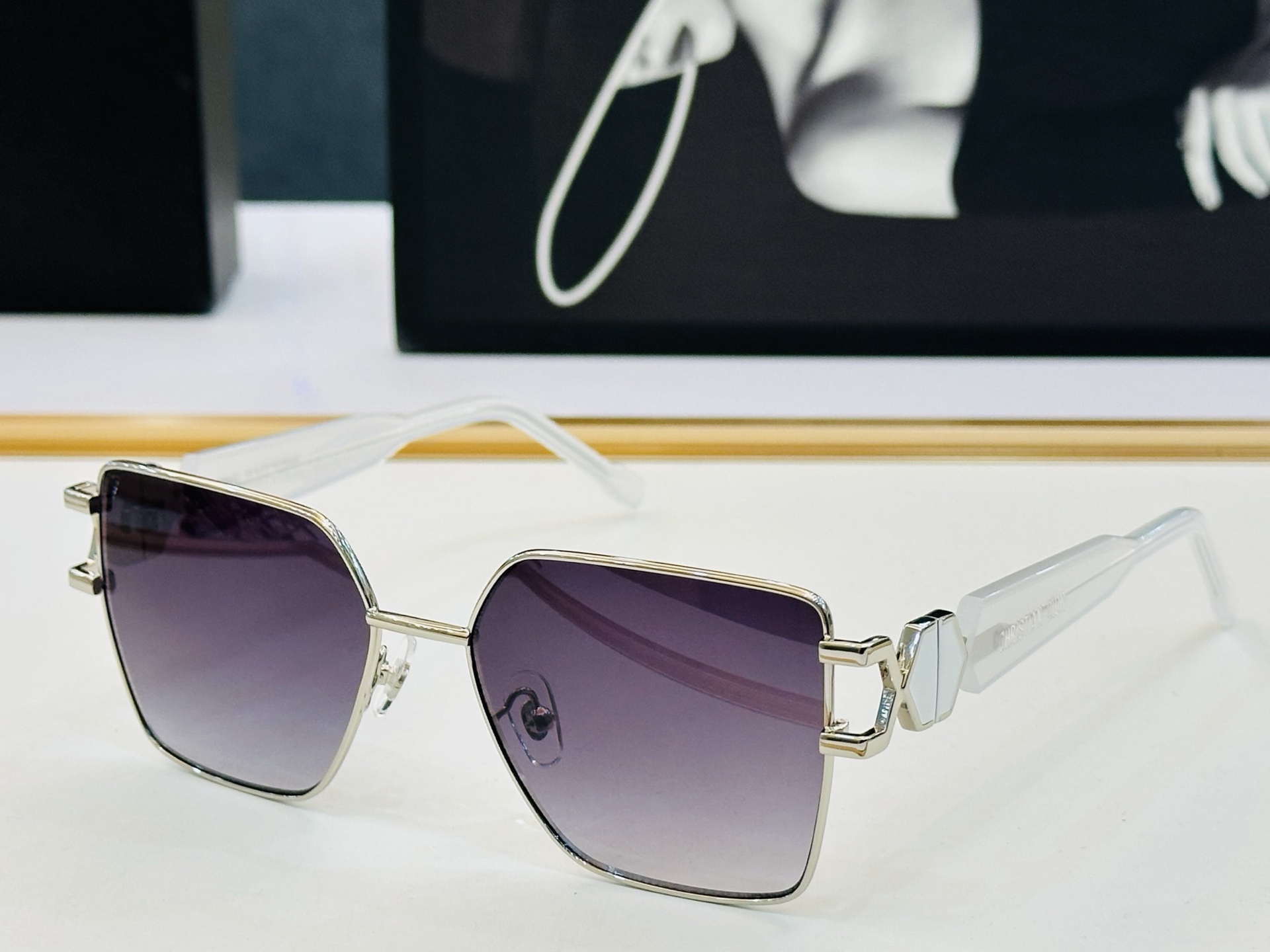 推荐 Dio* 迪家 VPS Size：55口16-140 时尚达人超爱💞 L时尚百搭 太阳镜