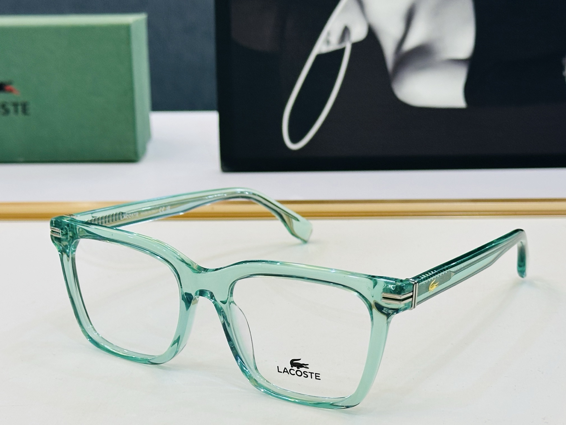 🆕 鳄鱼 LACOSTE 最新款L6056 Size：54口19-145 💫💫时尚舒适 💍Z超轻 配光架