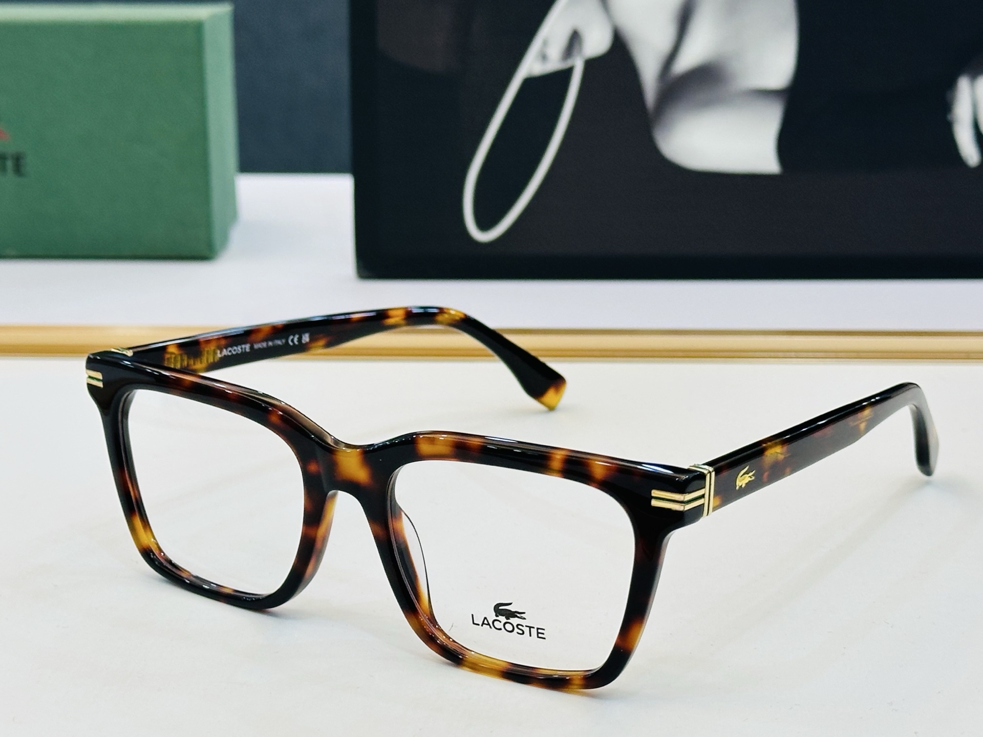 🆕 鳄鱼 LACOSTE 最新款L6056 Size：54口19-145 💫💫时尚舒适 💍Z超轻 配光架