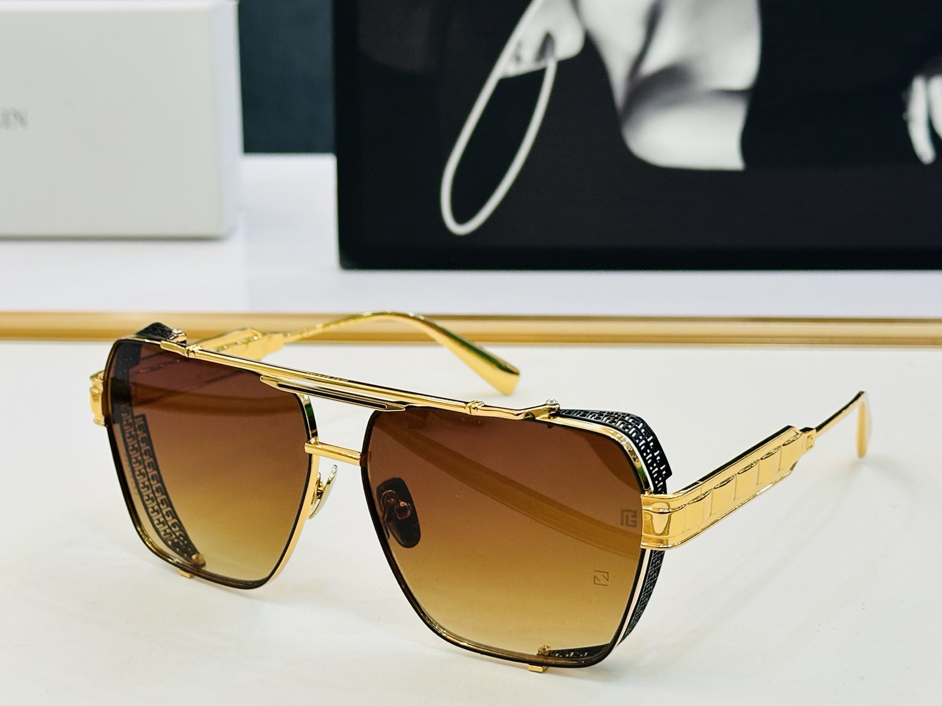 🆕 Balmain巴尔曼🌞男女款太阳镜BPS-155A内镀蓝膜 Size：62口13-143 🇨🇳🇨🇳🇨