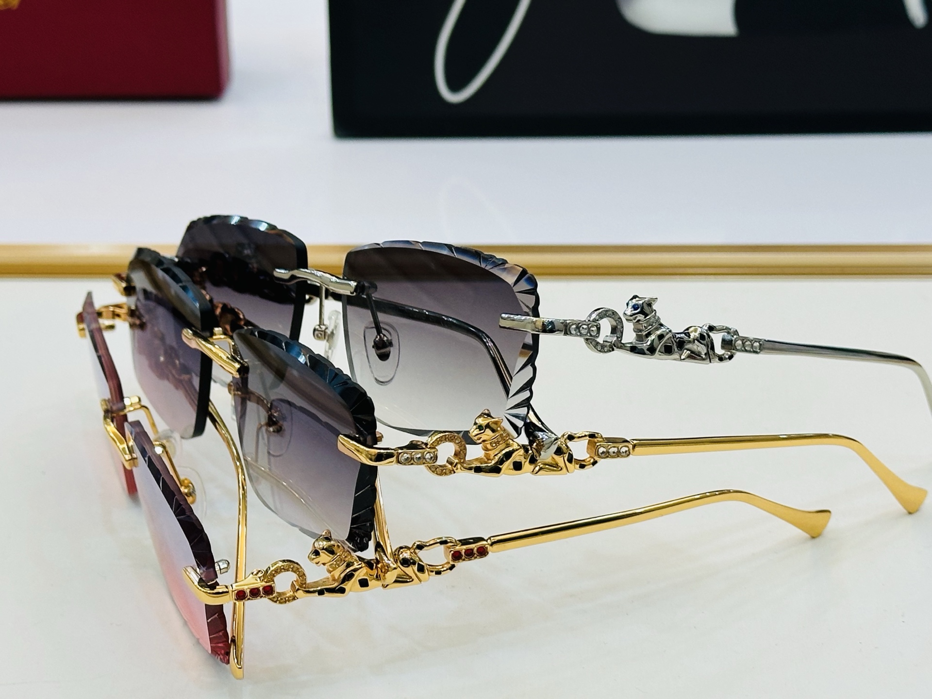 Cartie* 卡家 CT01821 太阳镜 Size：57口17-145 工艺精湛气质十足！bm男女同