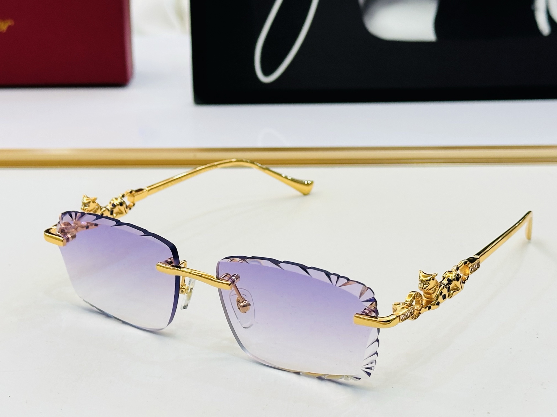 Cartie* 卡家 CT01821 太阳镜 Size：57口17-145 工艺精湛气质十足！bm男女同