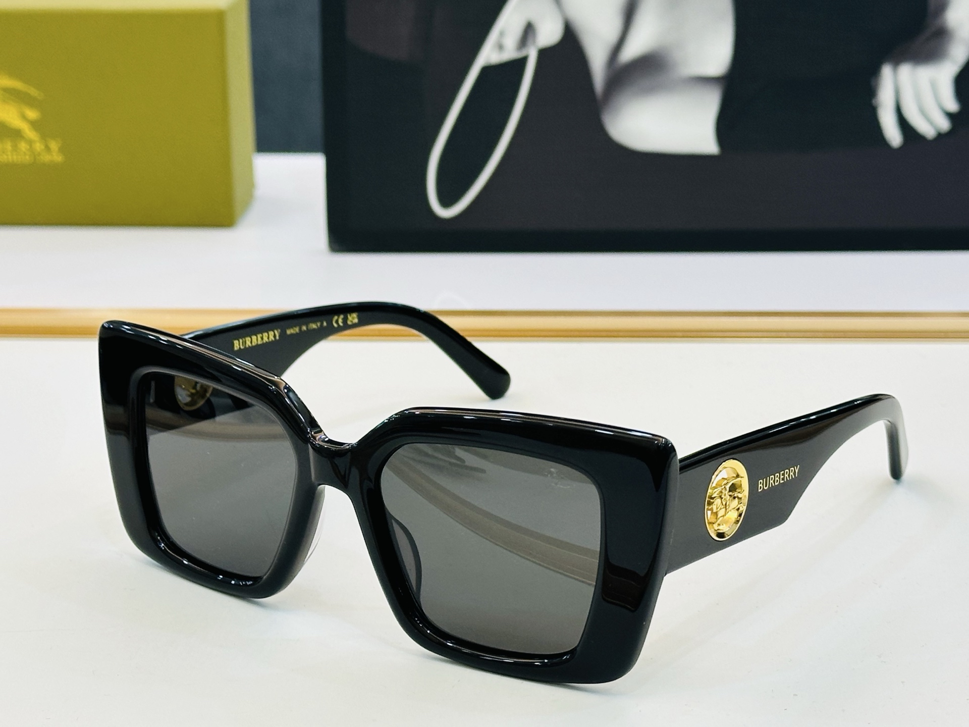 高品质✨BURBERR*✨ 巴家 B5880 Size：52口20-145 女款太阳眼镜[得意]🌲🌲 b