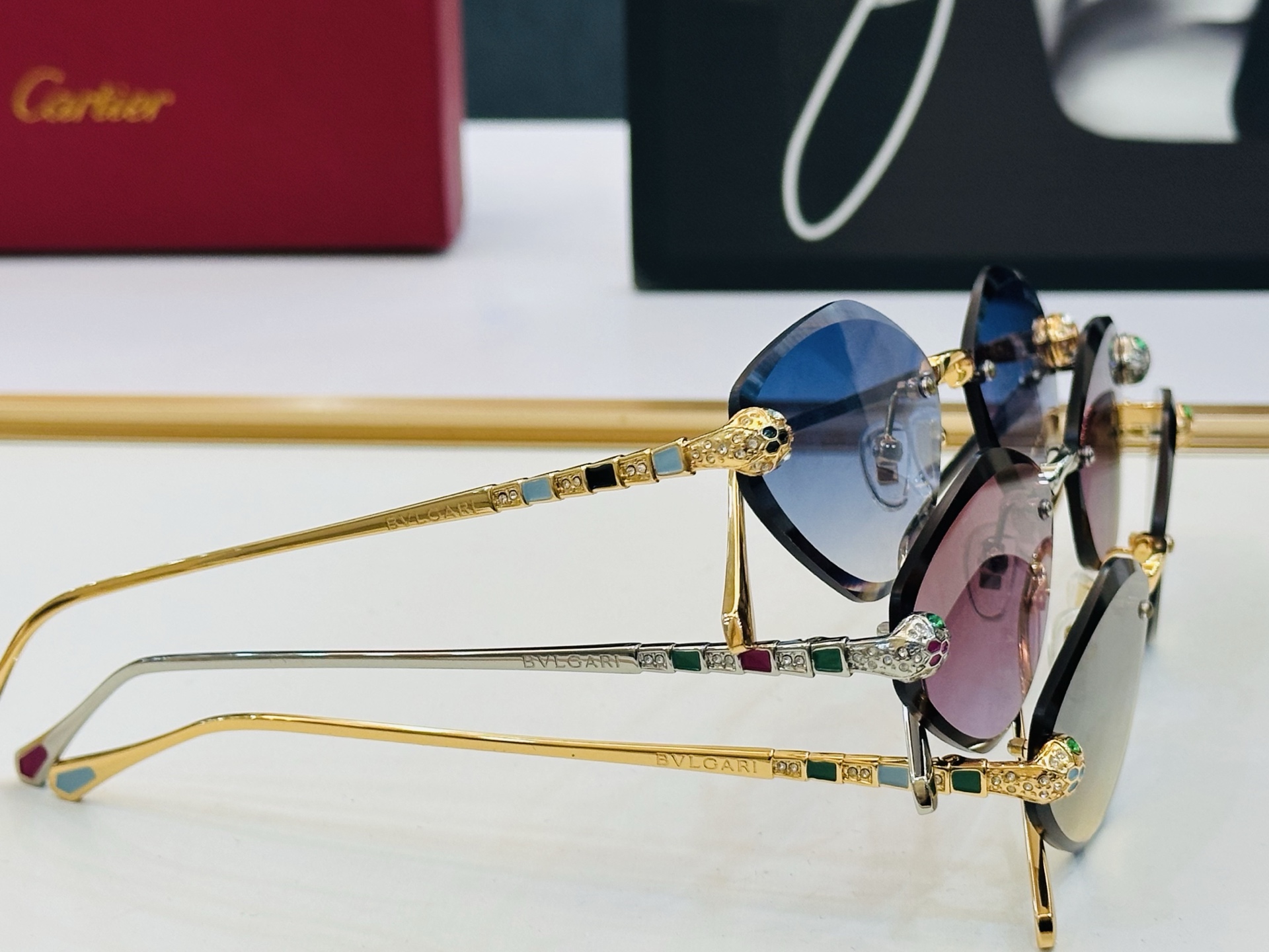 🆕 原版Cartie* 卡家 太阳镜 CT42602U Size：58口17-145电镀工艺精湛大牌品 