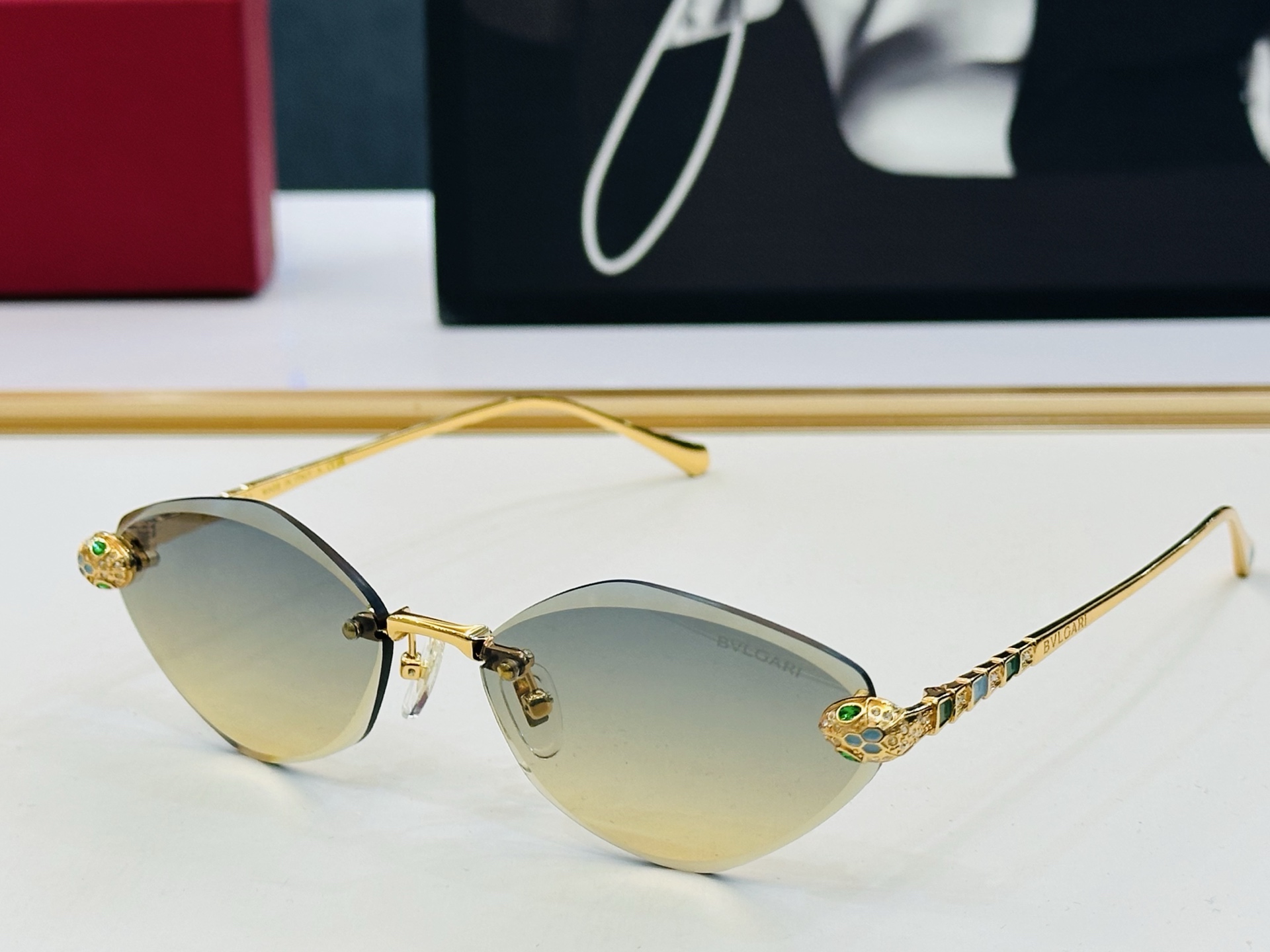 🆕 原版Cartie* 卡家 太阳镜 CT42602U Size：58口17-145电镀工艺精湛大牌品 