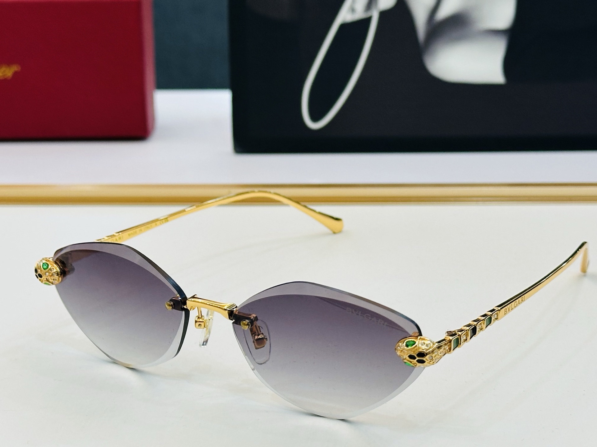 🆕 原版Cartie* 卡家 太阳镜 CT42602U Size：58口17-145电镀工艺精湛大牌品 