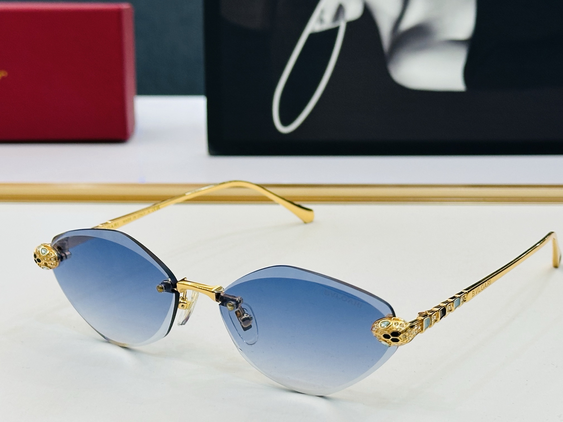 🆕 原版Cartie* 卡家 太阳镜 CT42602U Size：58口17-145电镀工艺精湛大牌品 