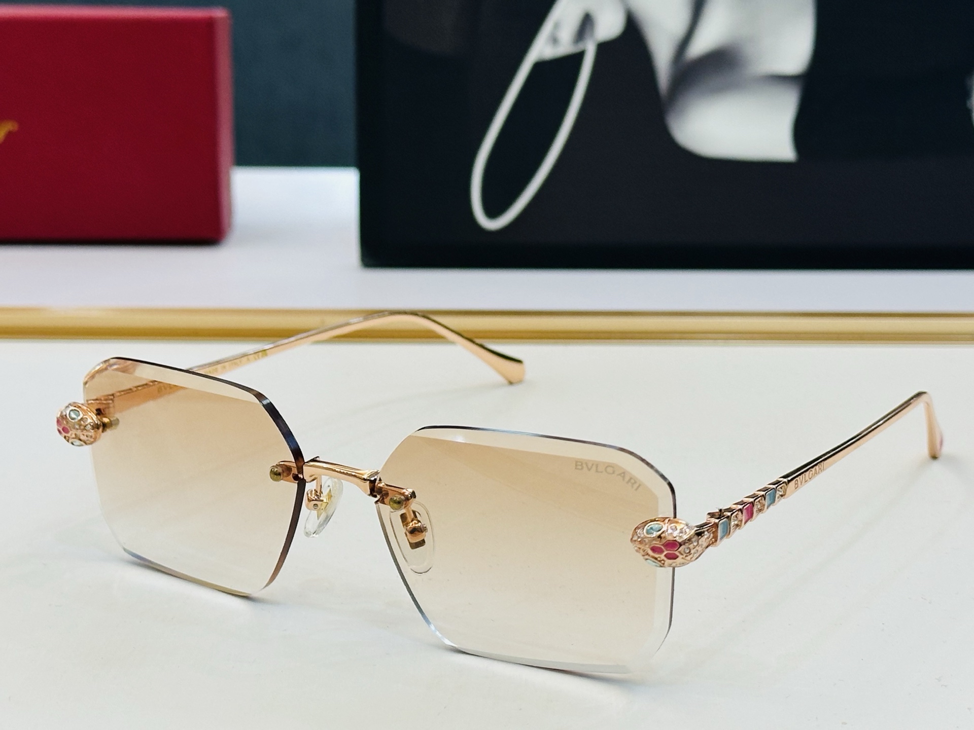 🆕 原版Cartie* 卡家 太阳镜 CT41601U Size：57口17-145电镀工艺精湛大牌品 