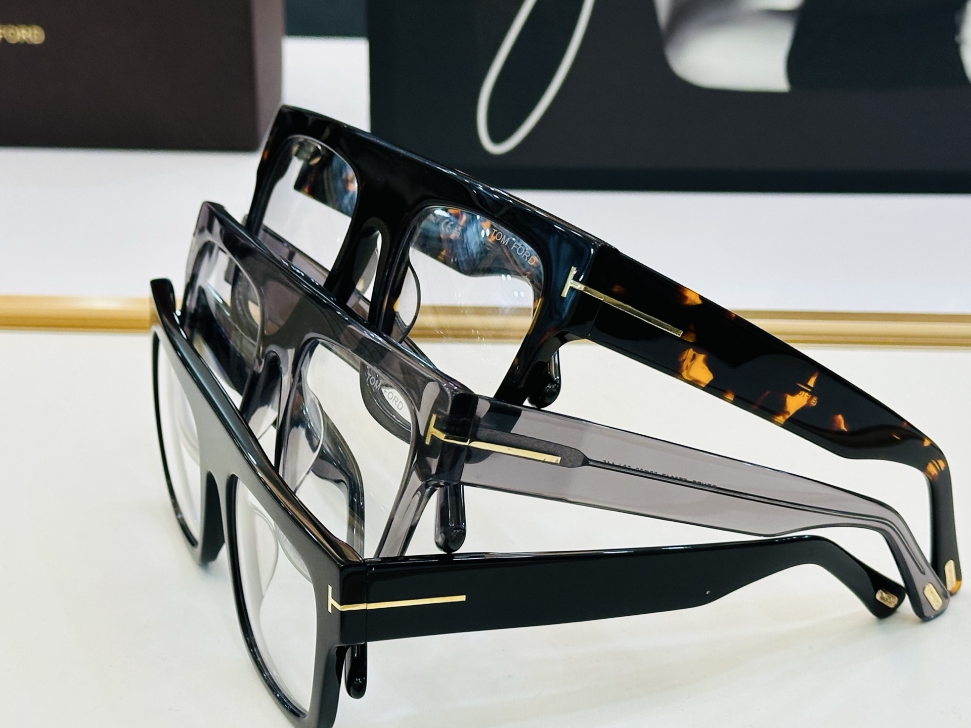 🎉TOM FOR*🎉汤姆家 Model: FT0947 Size：52口22-145 时尚框 板材太阳镜